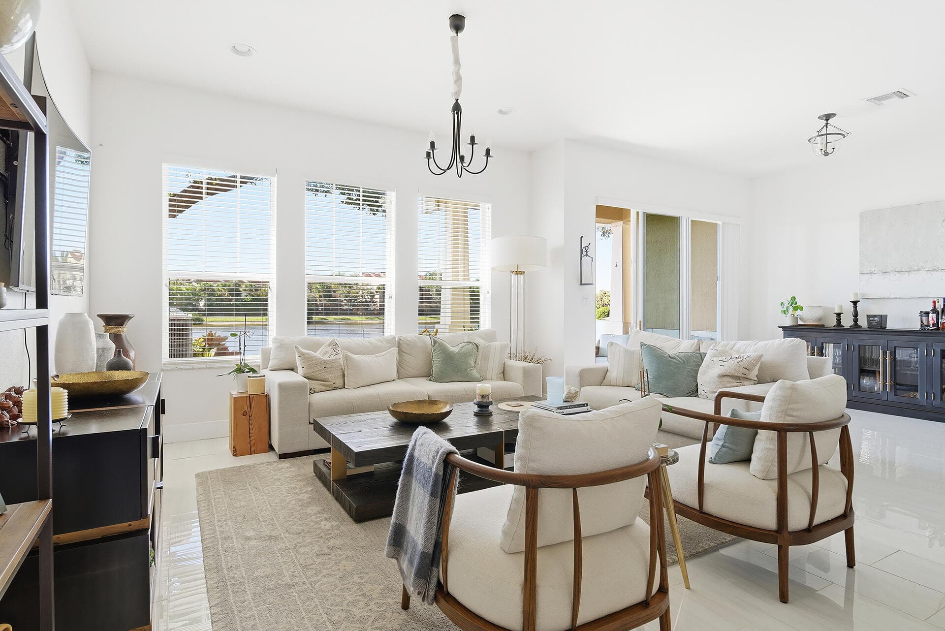 855 Marina Del Ray Lane 3, West Palm Beach, FL 33401 — photo 2 of 58