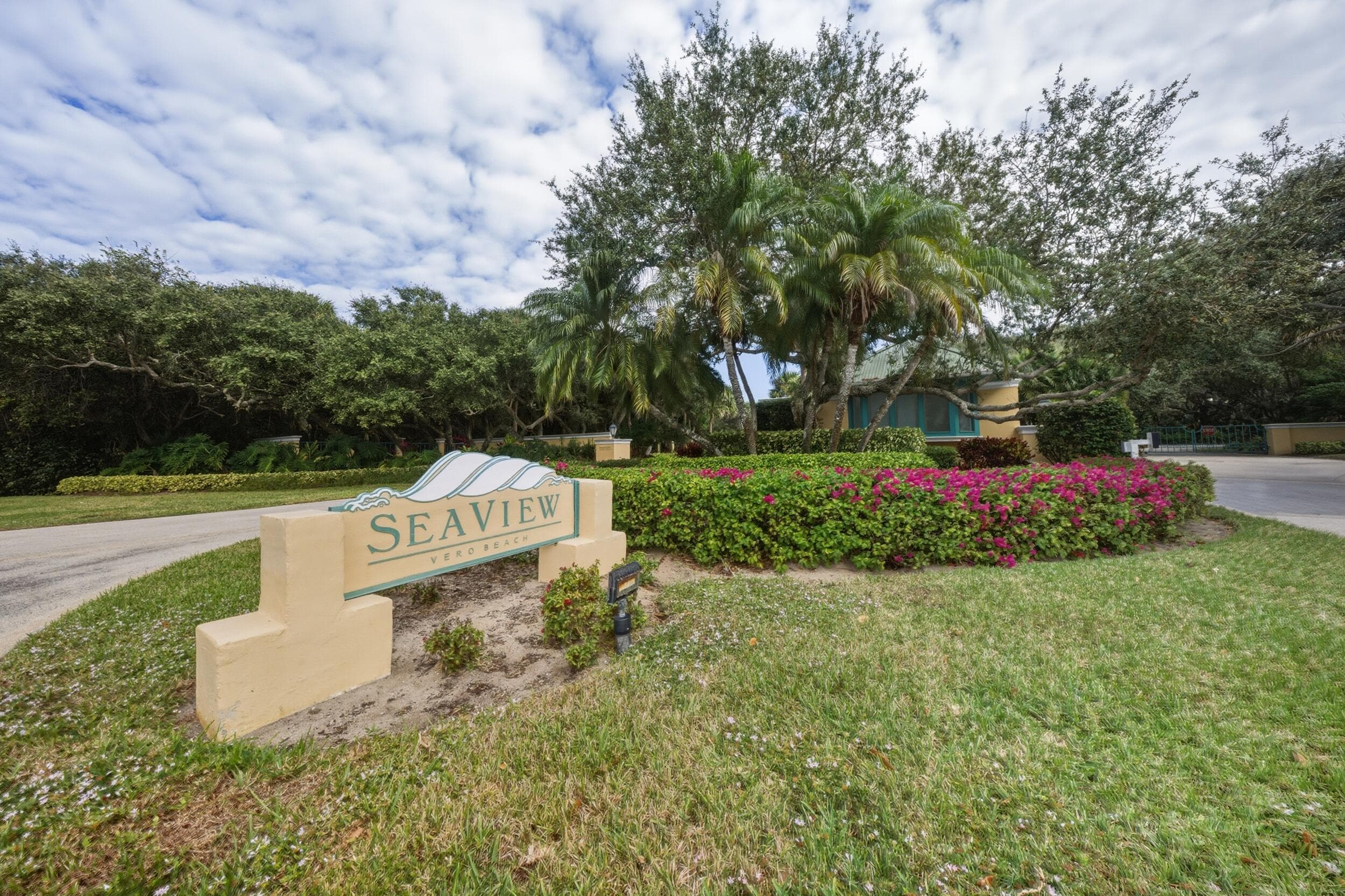 11740 Seaview Drive, Vero Beach, FL 32963 — photo 2 of 9
