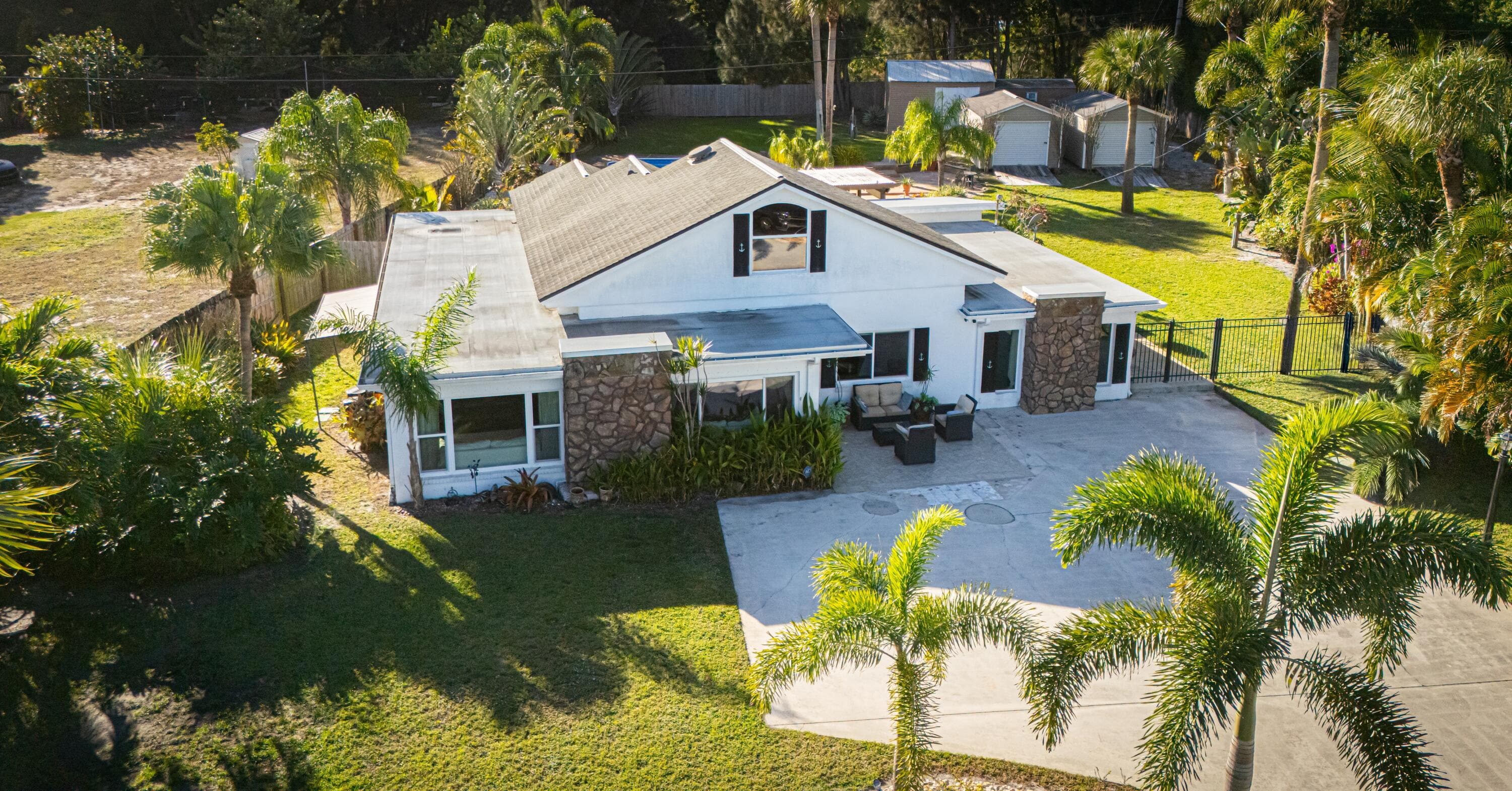 4751 S Indian River Drive, Fort Pierce, FL 34982 — photo 10 of 61