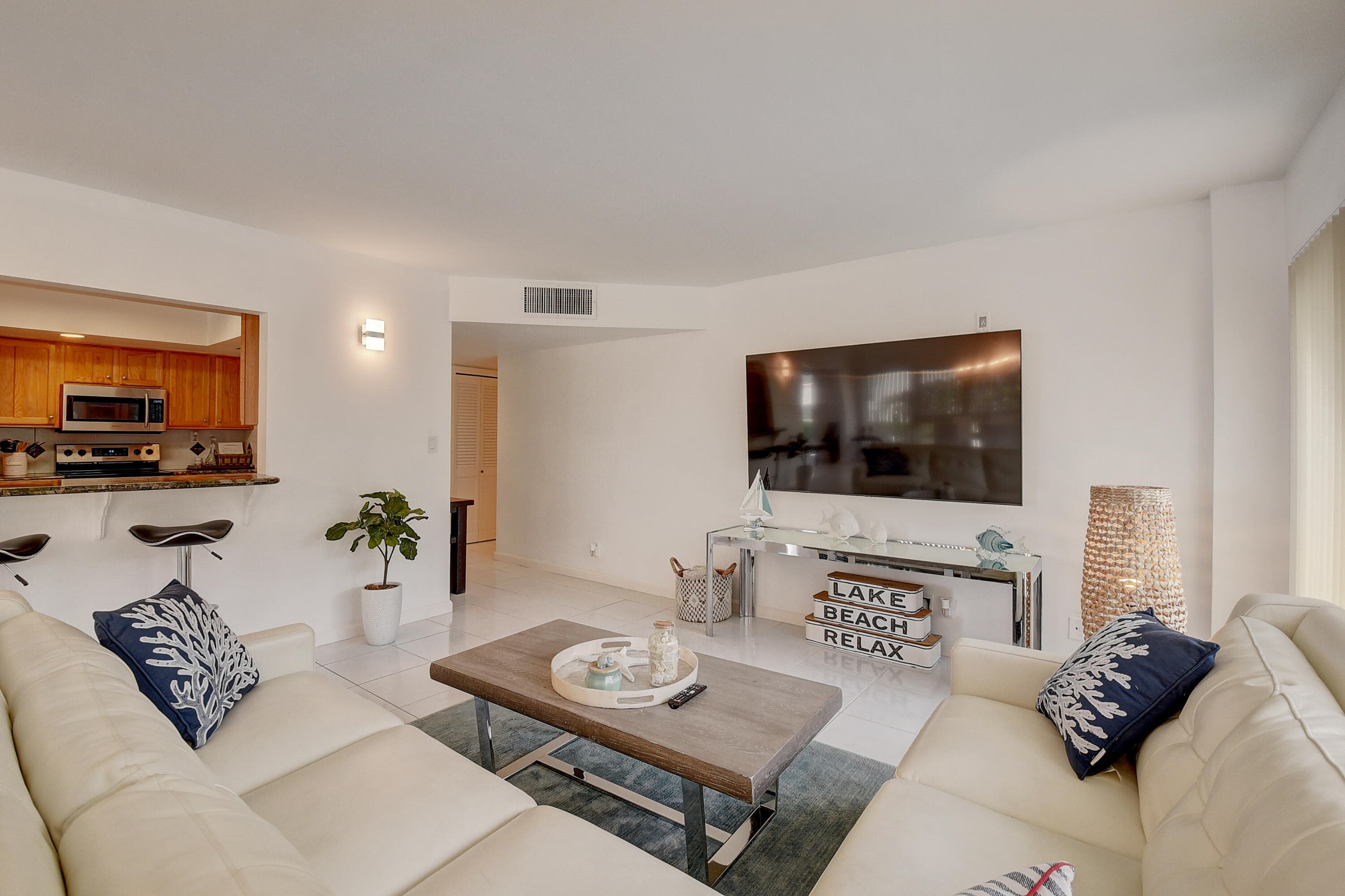 2066 N Ocean Boulevard 2nw, Boca Raton, FL 33431 — photo 4 of 25
