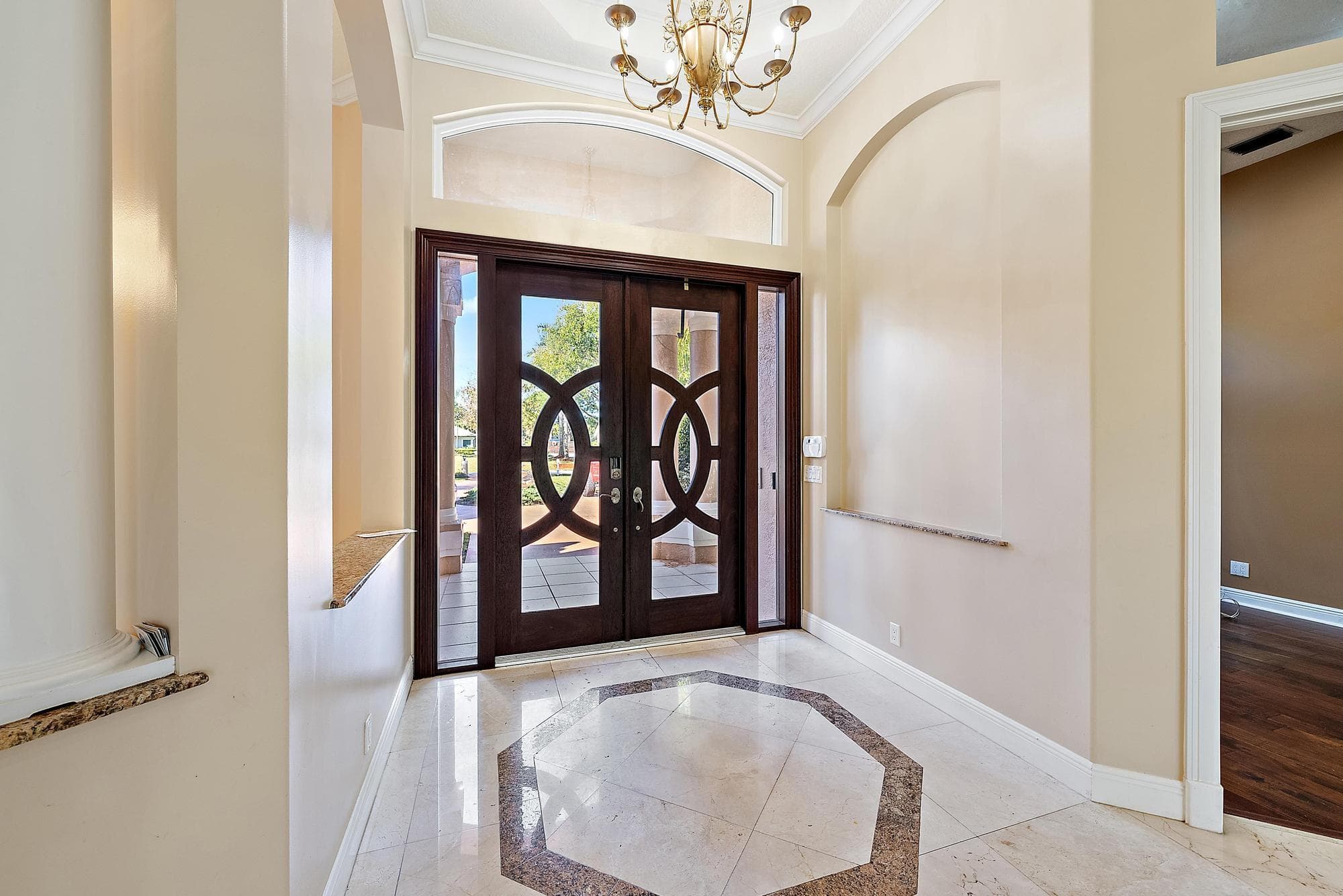 8480 Man O War Road, Palm Beach Gardens, FL 33418 — photo 4 of 45