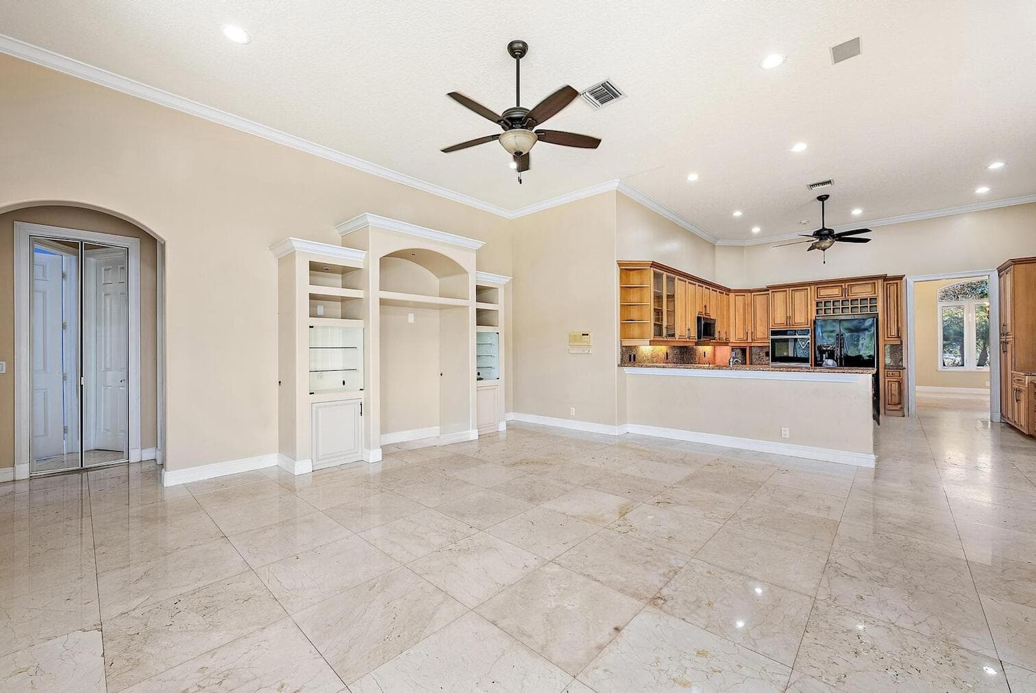 8480 Man O War Road, Palm Beach Gardens, FL 33418 — photo 10 of 45