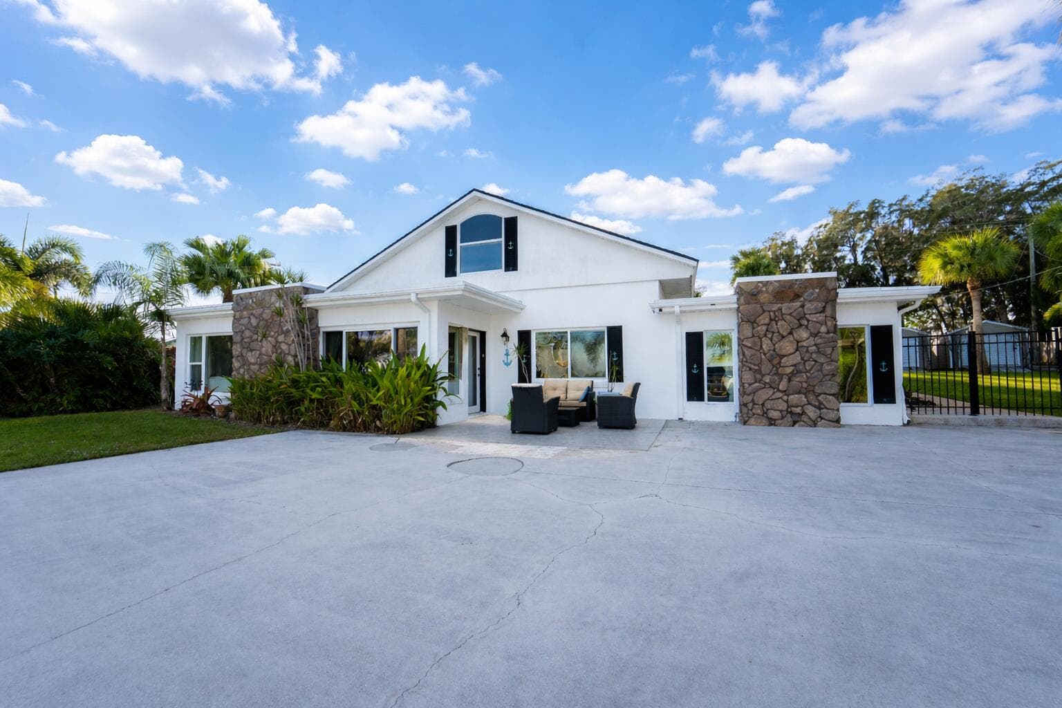 4751 S Indian River Drive, Fort Pierce, FL 34982 — photo 12 of 61