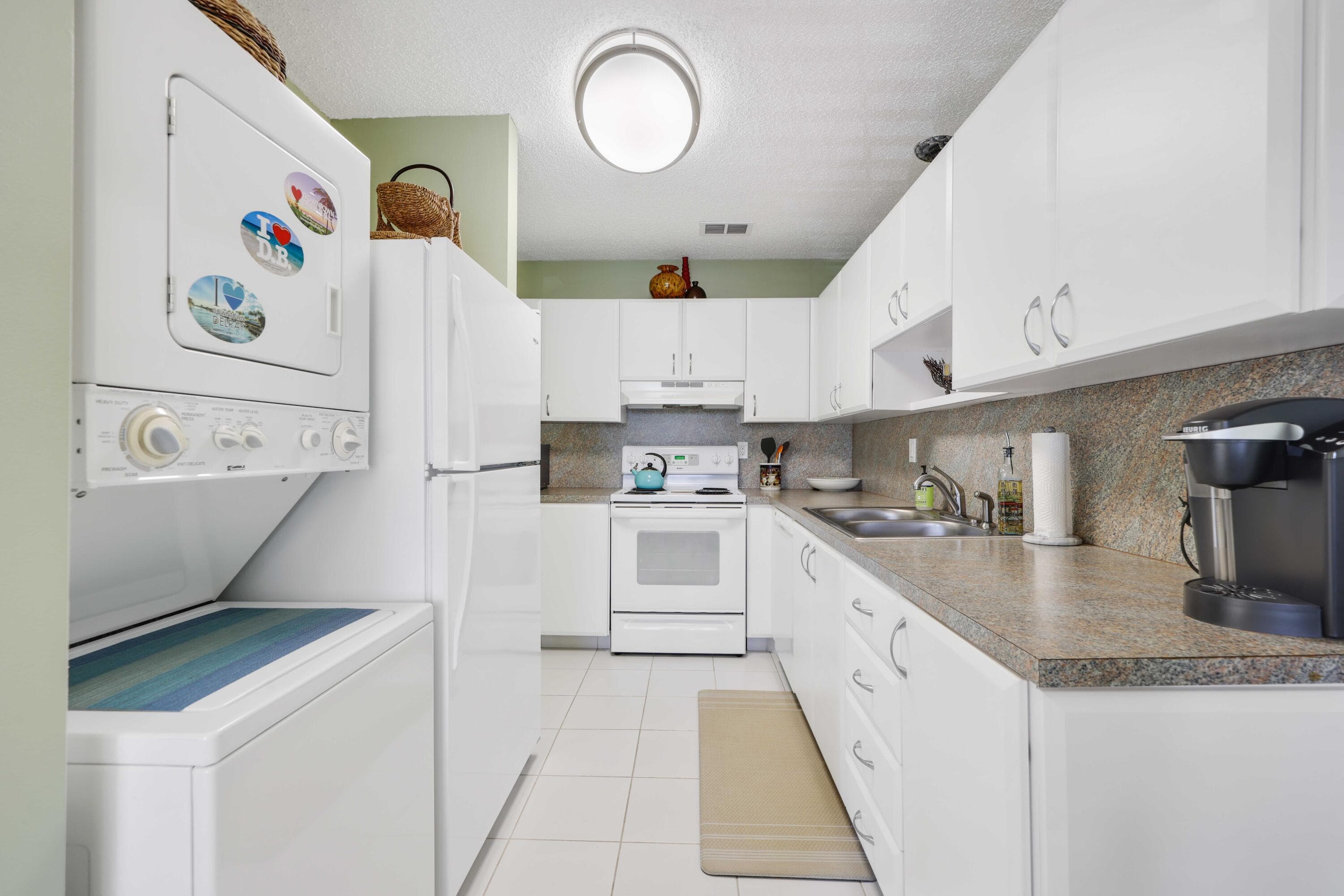 13757 Flora Place E, Delray Beach, FL 33484 — photo 13 of 60