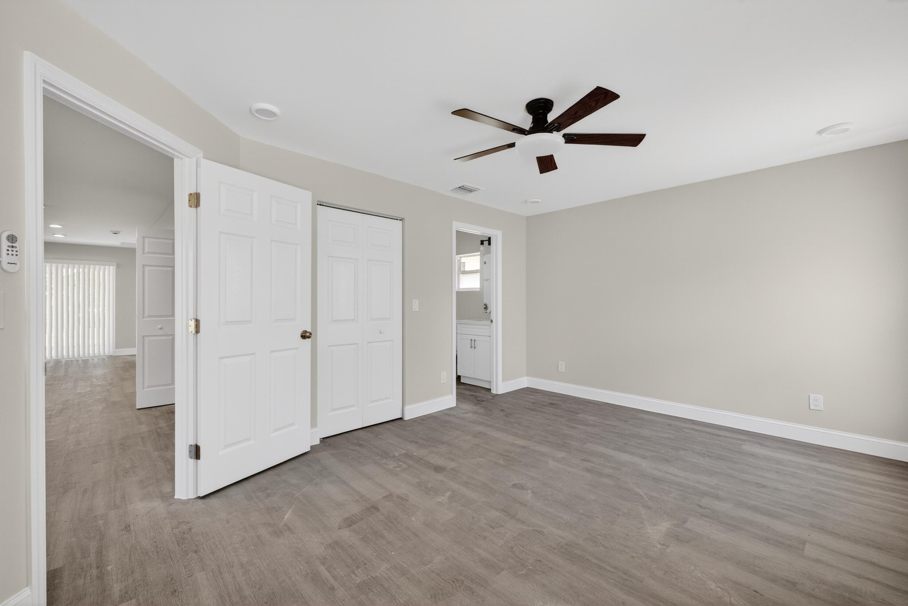 706 Dundas Court, Fort Pierce, FL 34950 — photo 18 of 37