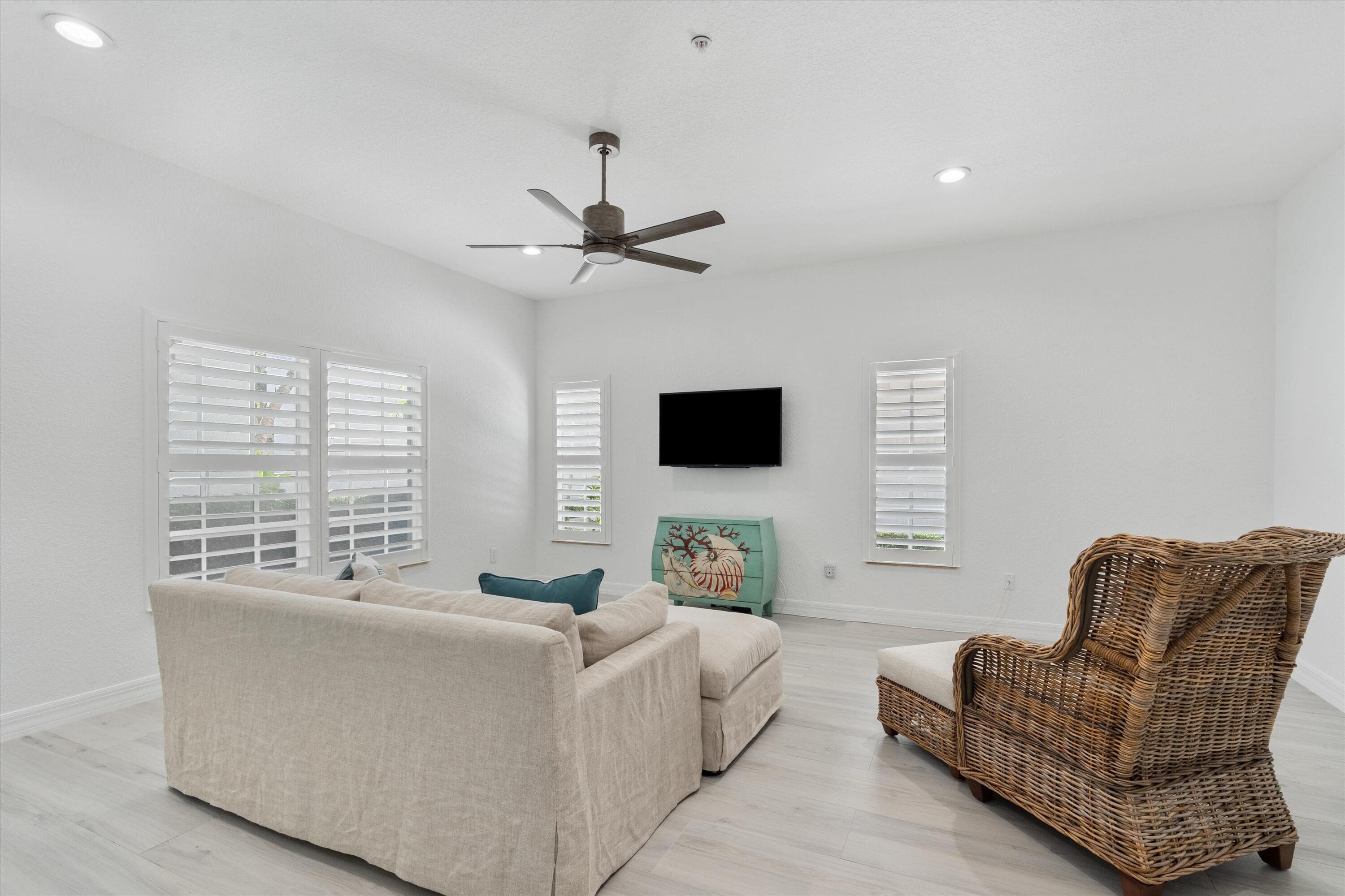 295 NE 5th Avenue 32, Delray Beach, FL 33483 — photo 21 of 29