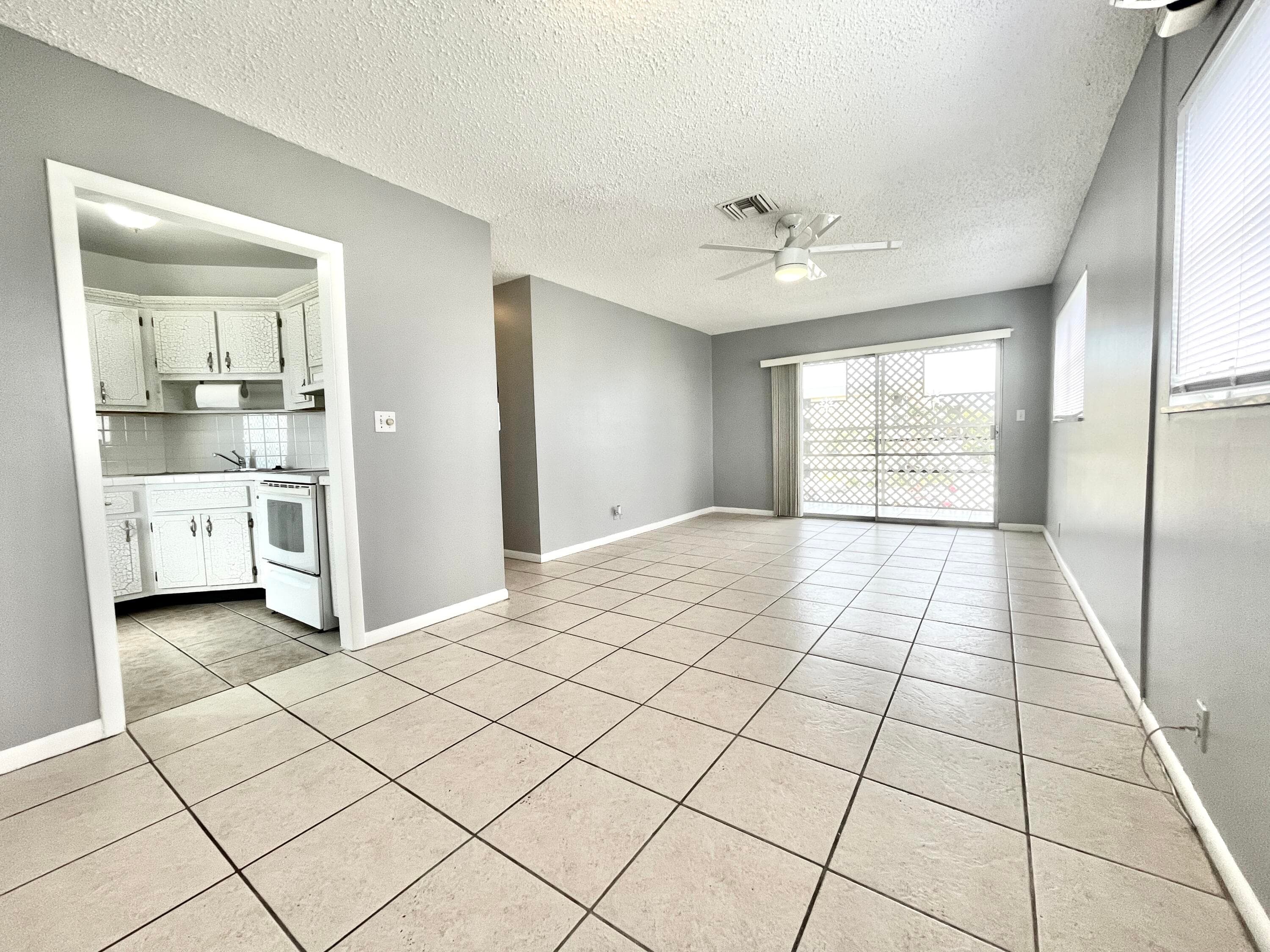 1021 Crystal Lake Drive 315, Deerfield Beach, FL 33064 — photo 4 of 27