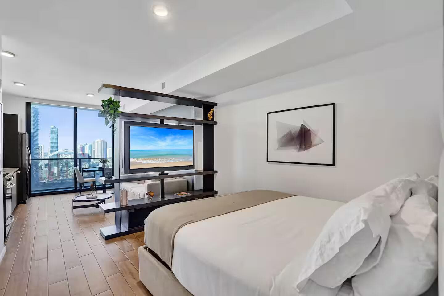 398 NE 5th Street 2403, Miami, FL 33132 — photo 9 of 33