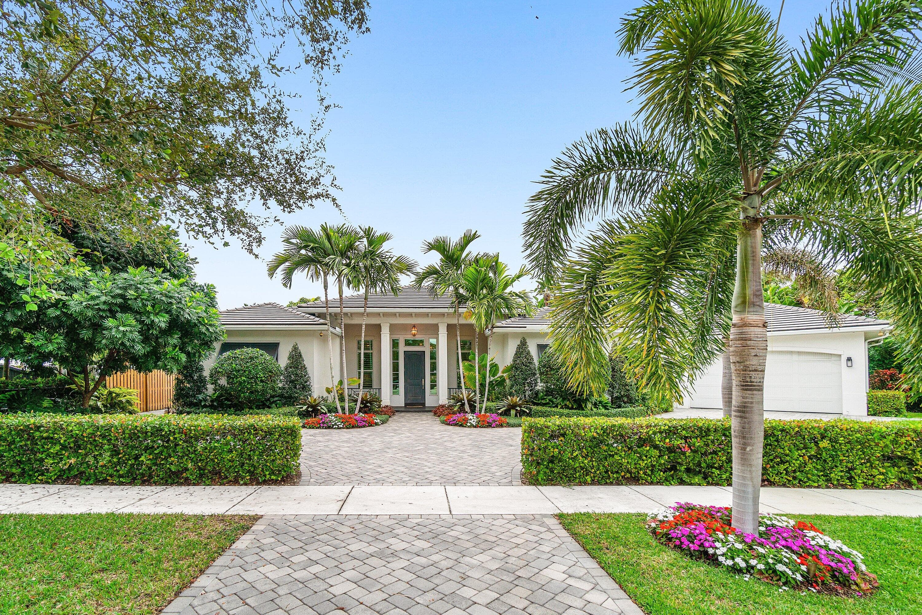 135 Dixie Boulevard, Delray Beach, FL 33444 — photo 1 of 51