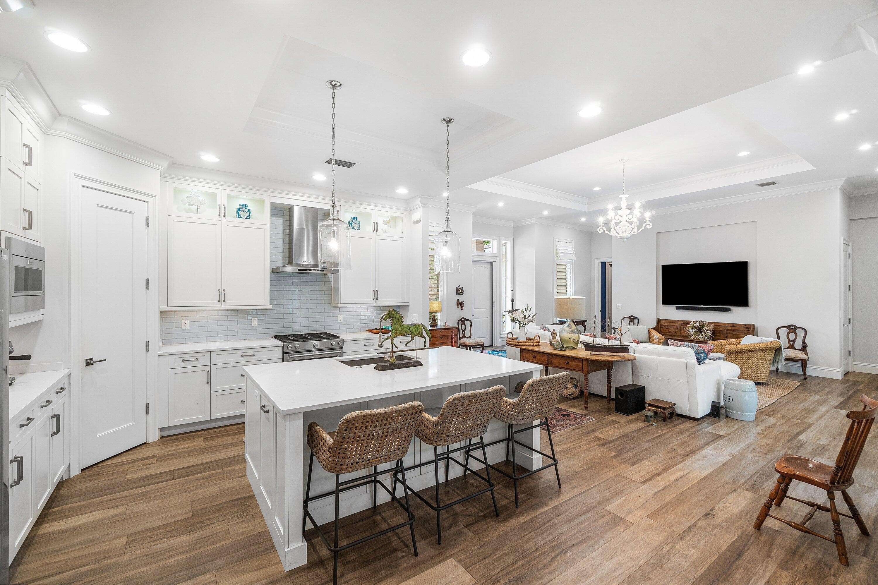 135 Dixie Boulevard, Delray Beach, FL 33444 — photo 19 of 51