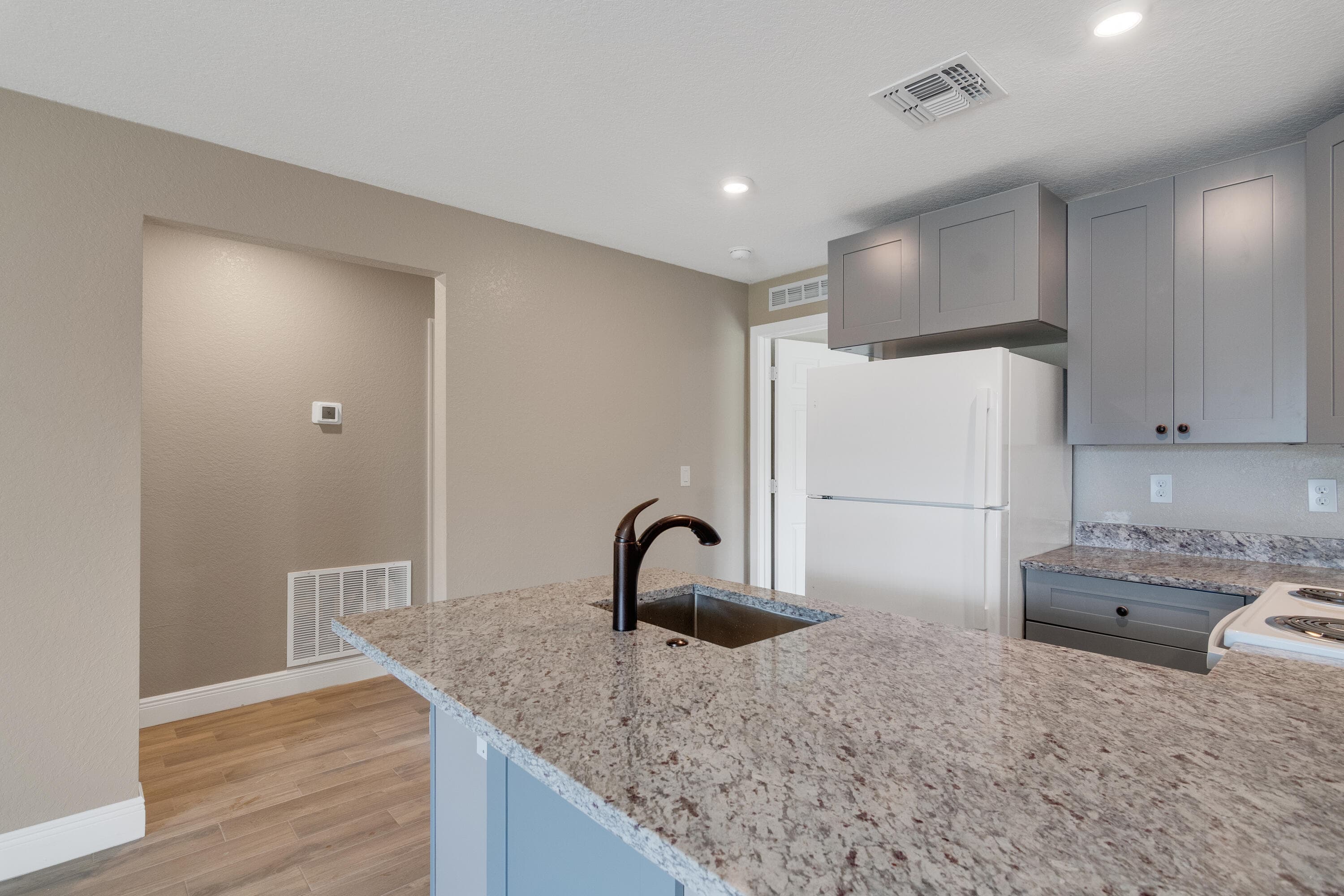 1405 Avenue G Apt A, Fort Pierce, FL 34950 — photo 10 of 30