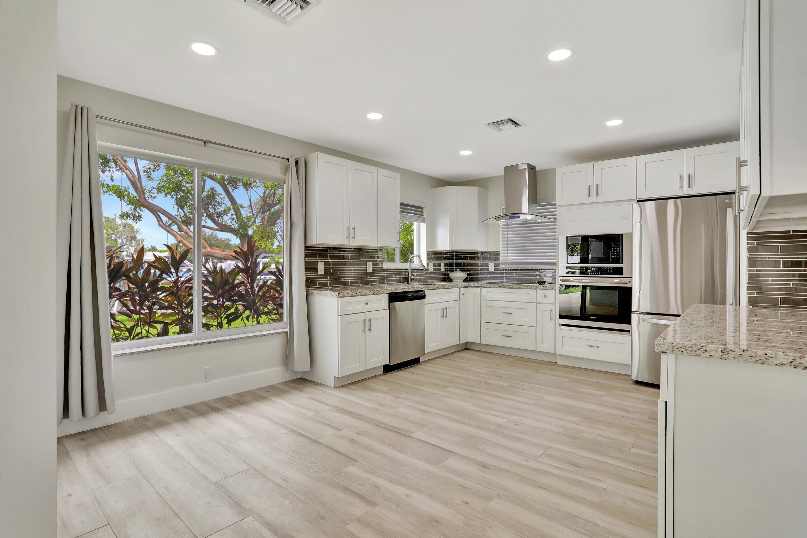 421 SE 5 Terrace, Pompano Beach, FL 33060 — photo 17 of 51