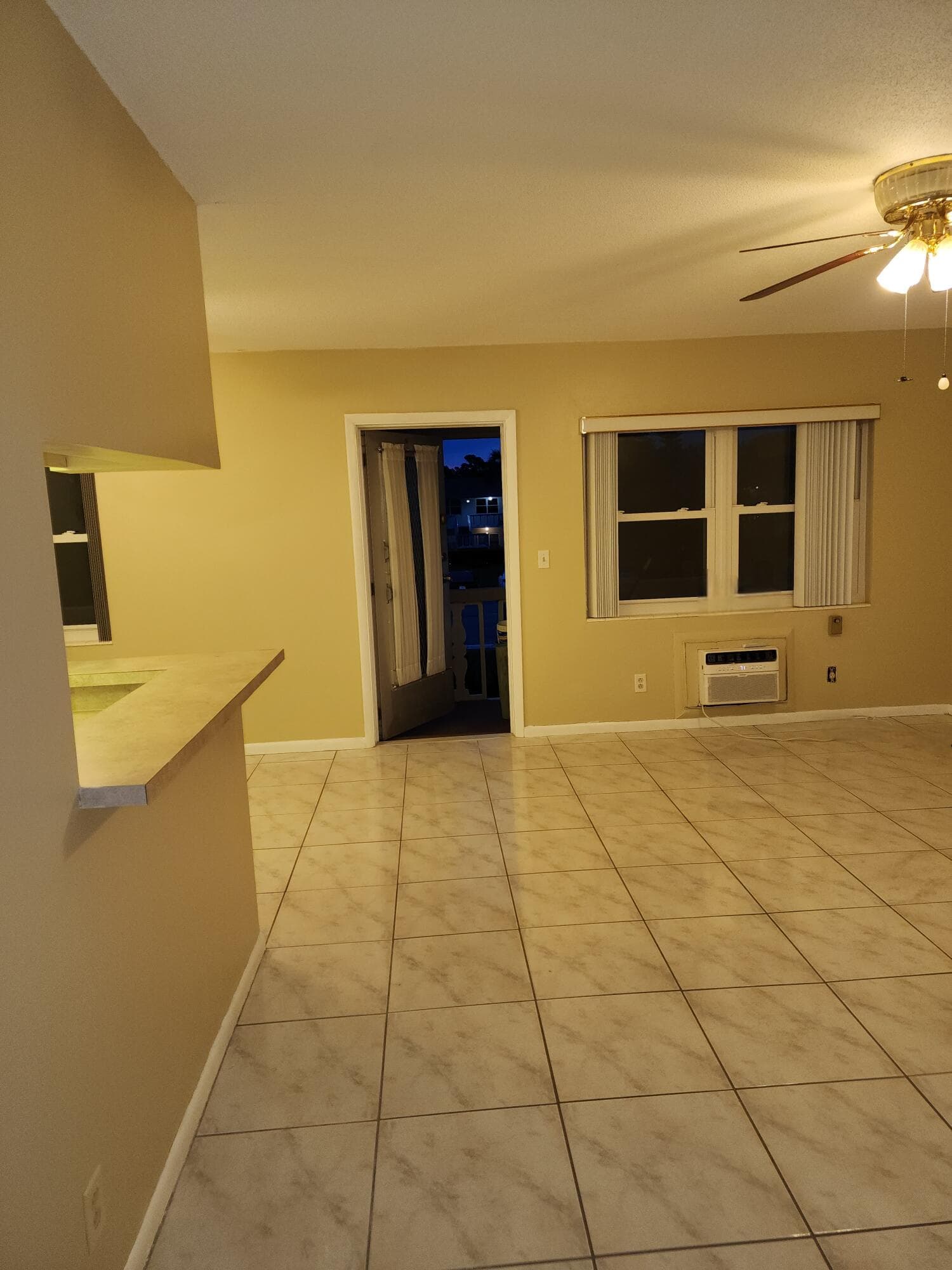 239 Coventry J, West Palm Beach, FL 33417 — photo 2 of 7