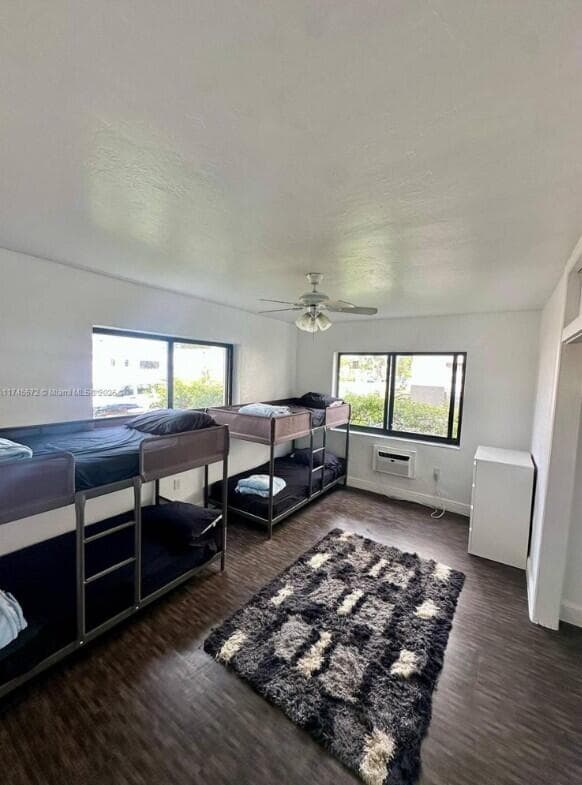 7035 Rue Granville, Miami Beach, FL 33141 — photo 9 of 12