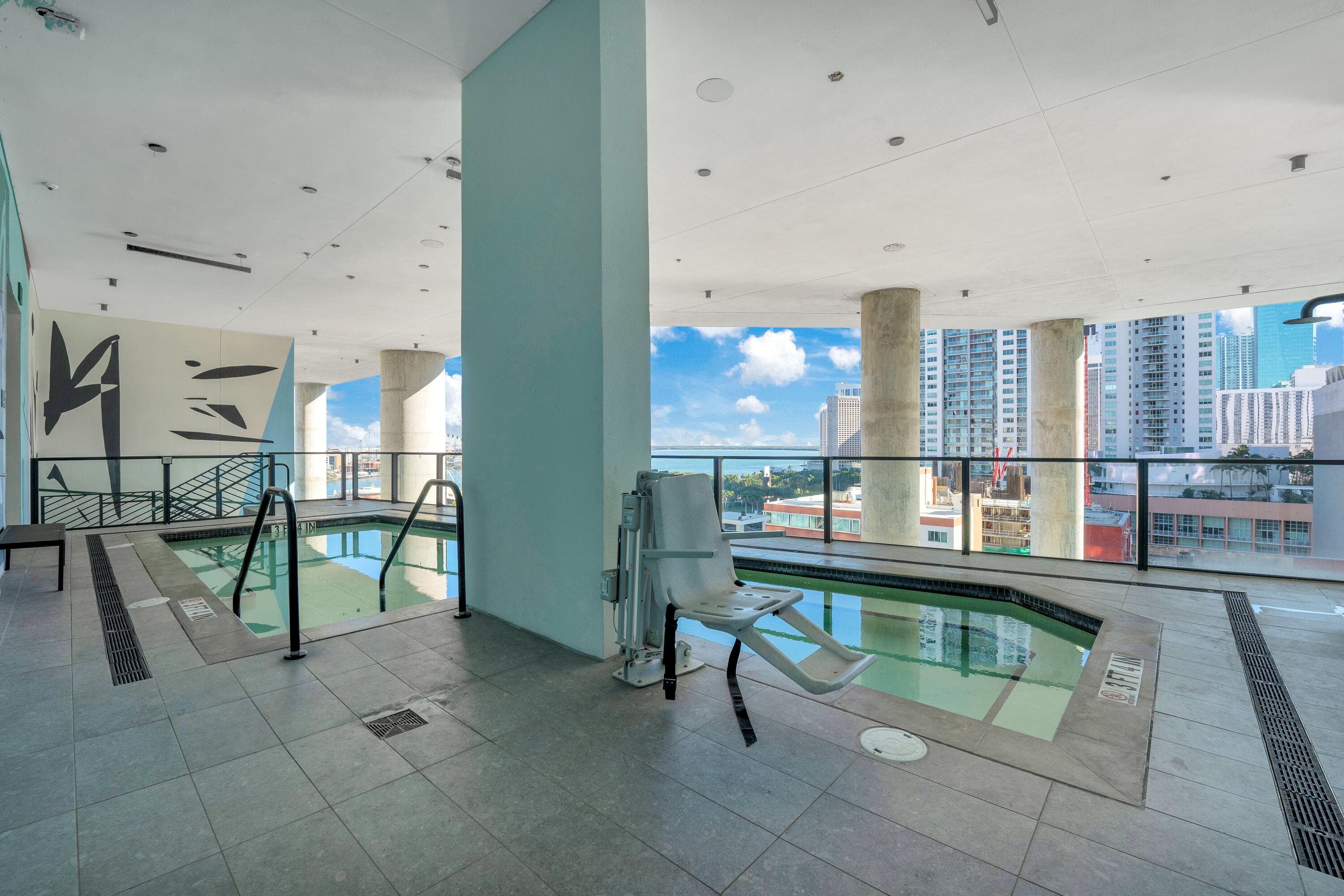 398 NE 5th Street 2403, Miami, FL 33132 — photo 25 of 33