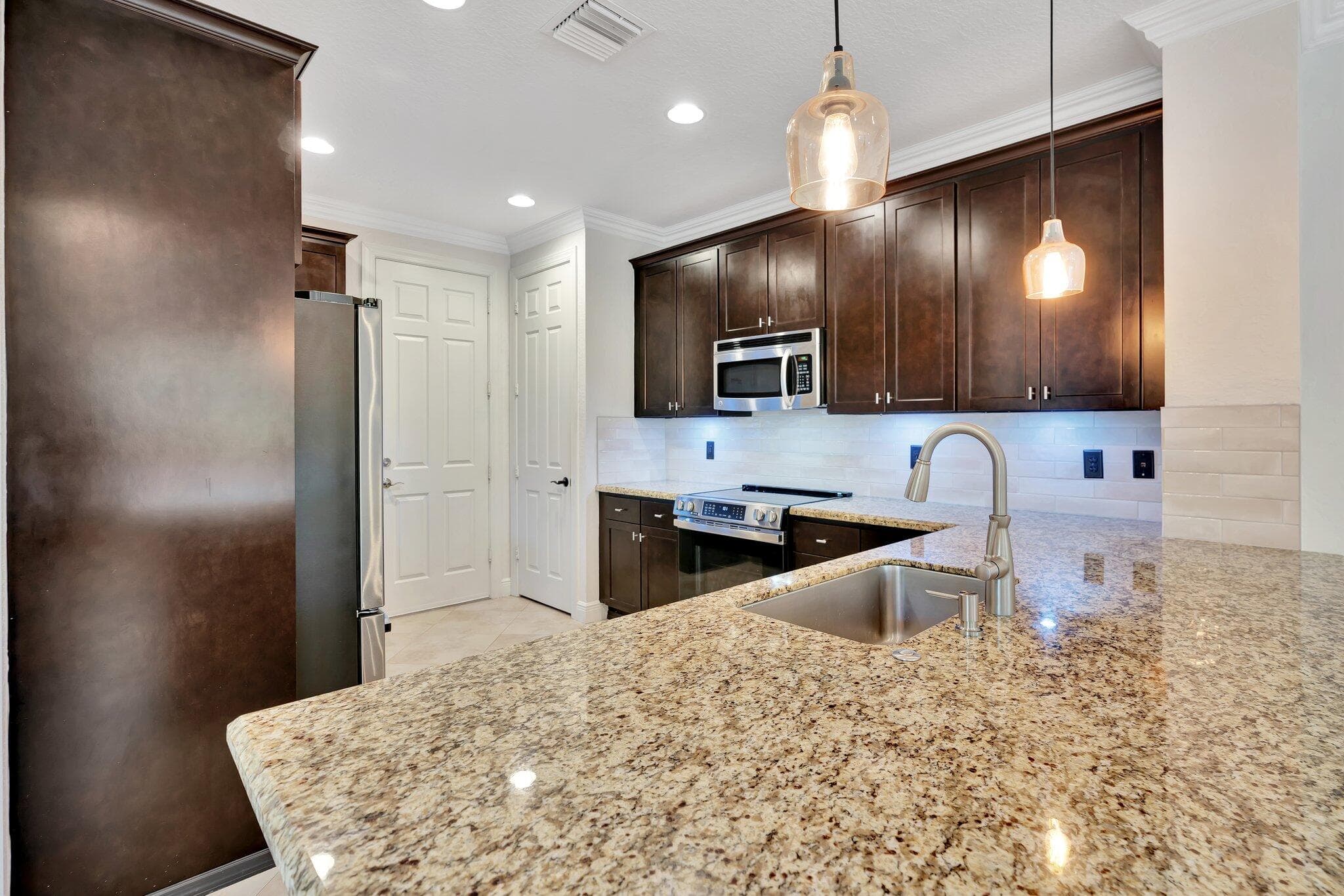 4559 Cadiz Circle, Palm Beach Gardens, FL 33418 — photo 8 of 52