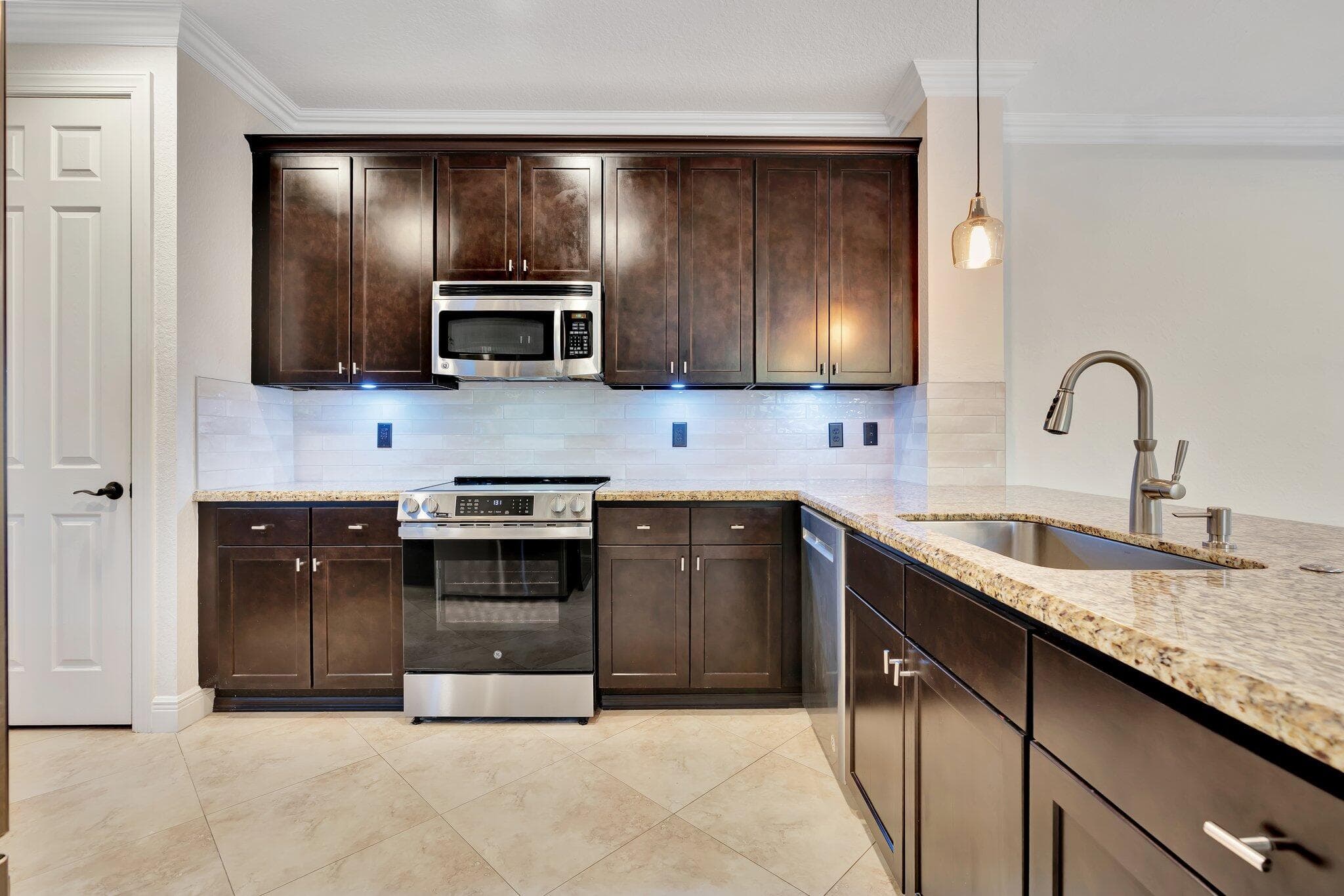 4559 Cadiz Circle, Palm Beach Gardens, FL 33418 — photo 9 of 52