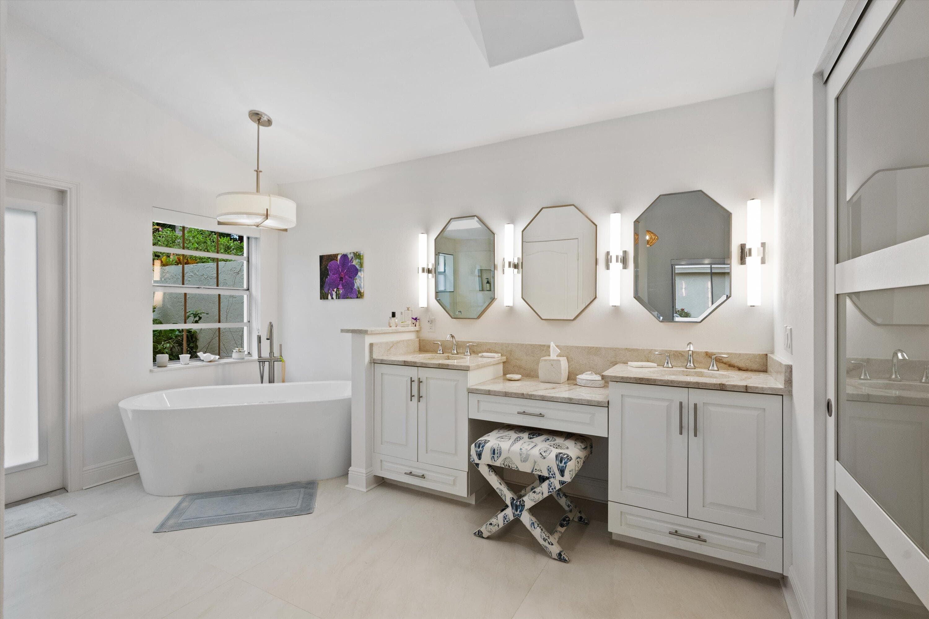 9221 Heathridge Drive, West Palm Beach, FL 33411 — photo 12 of 42