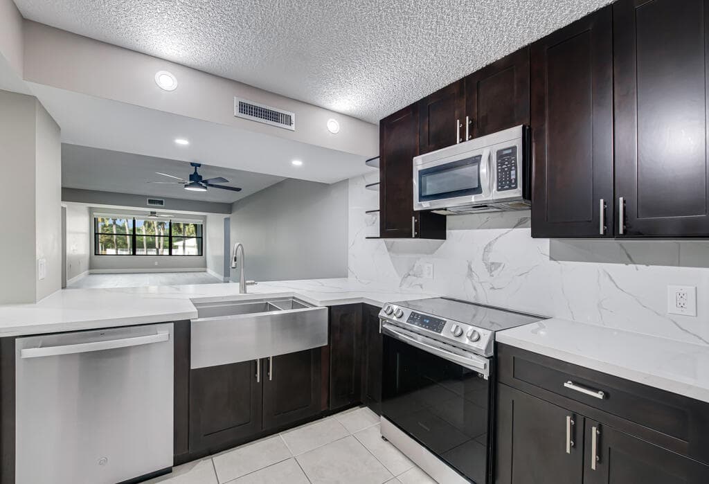 3507 Village Boulevard 201, West Palm Beach, FL 33409 — photo 2 of 49
