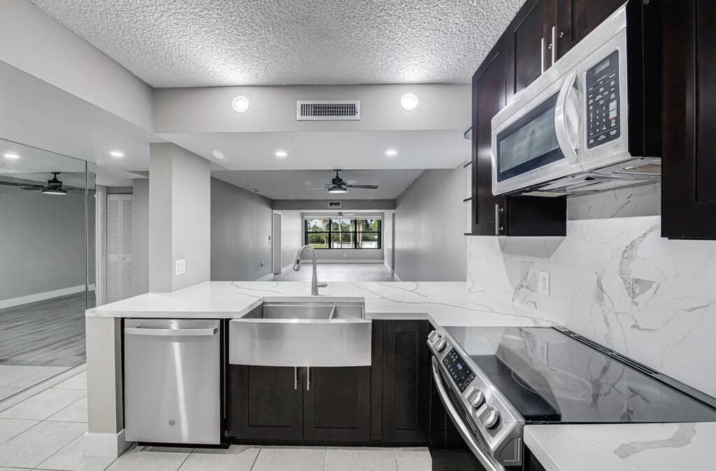 3507 Village Boulevard 201, West Palm Beach, FL 33409 — photo