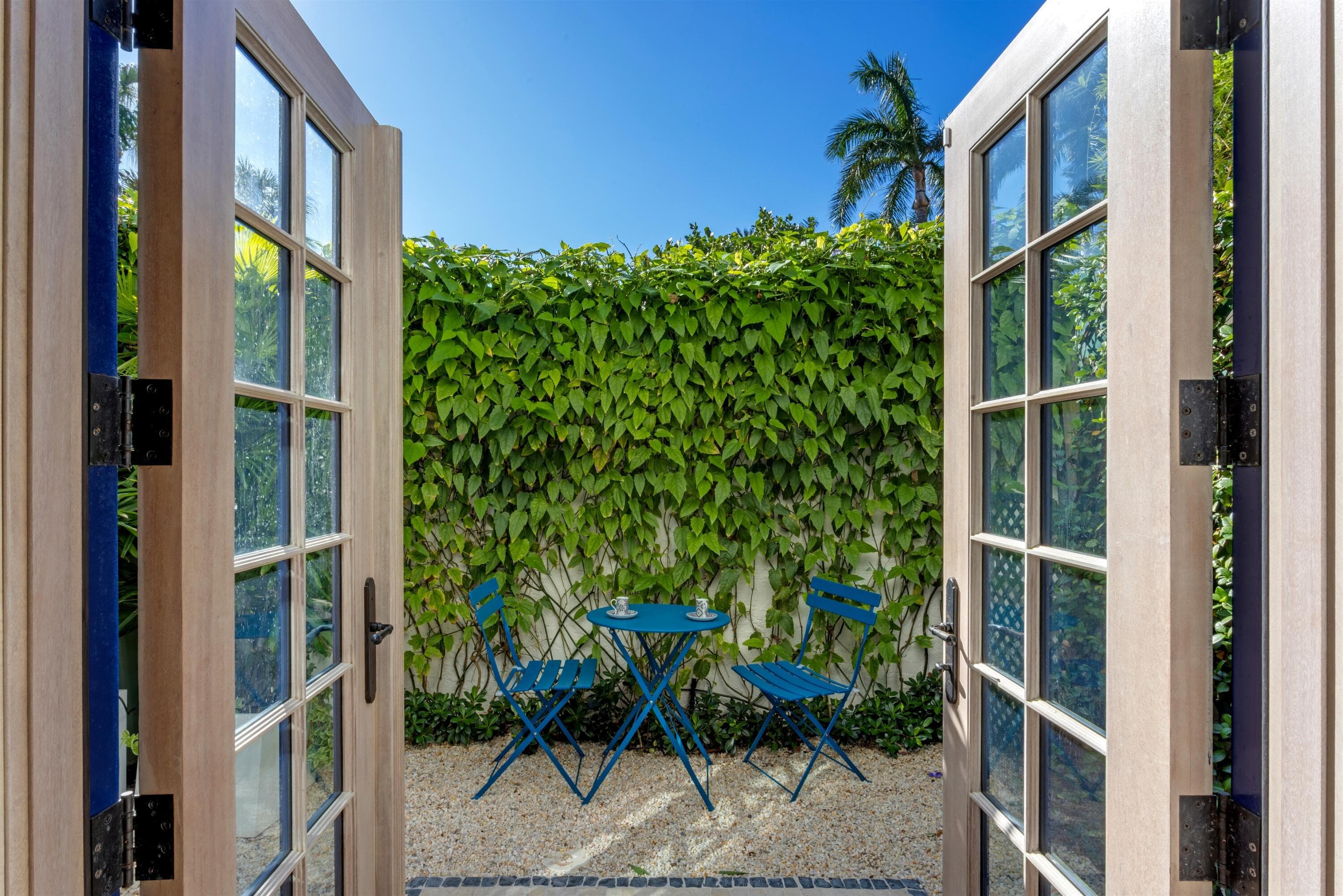 238 Phipps Plaza, Palm Beach, FL 33480 — photo 9 of 26