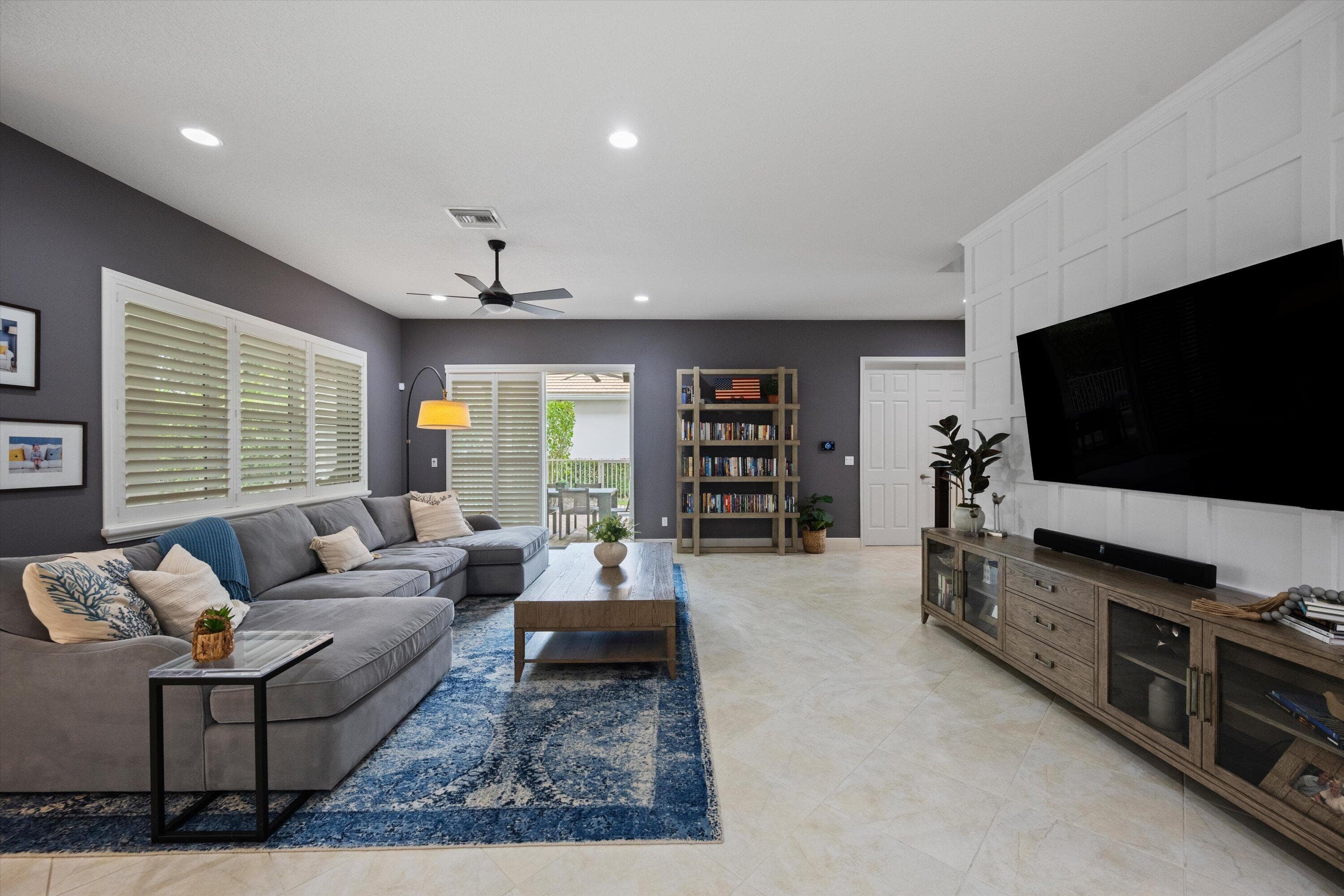 8181 Butler Greenwood Drive, West Palm Beach, FL 33411 — photo 6 of 37