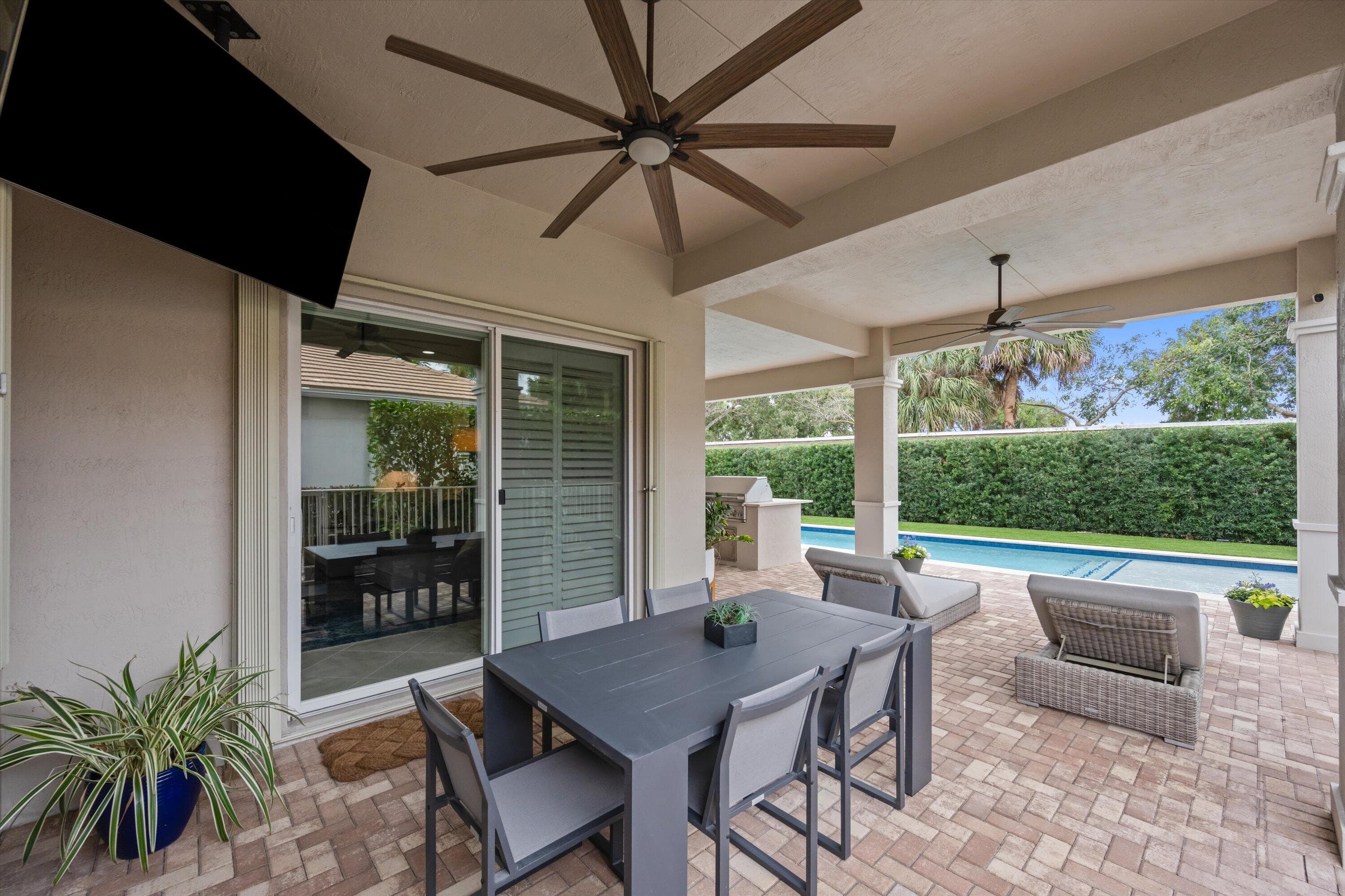 8181 Butler Greenwood Drive, West Palm Beach, FL 33411 — photo 25 of 37