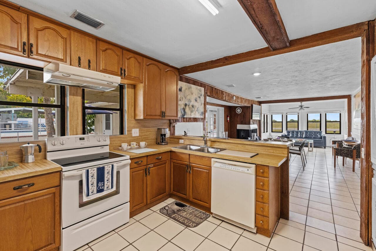 14601 Orange Avenue, Fort Pierce, FL 34945 — photo 19 of 40