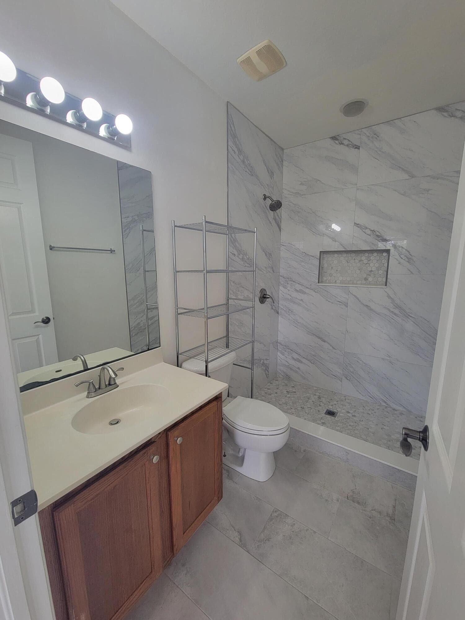 750 Millbrae Court 5, West Palm Beach, FL 33401 — photo 30 of 60