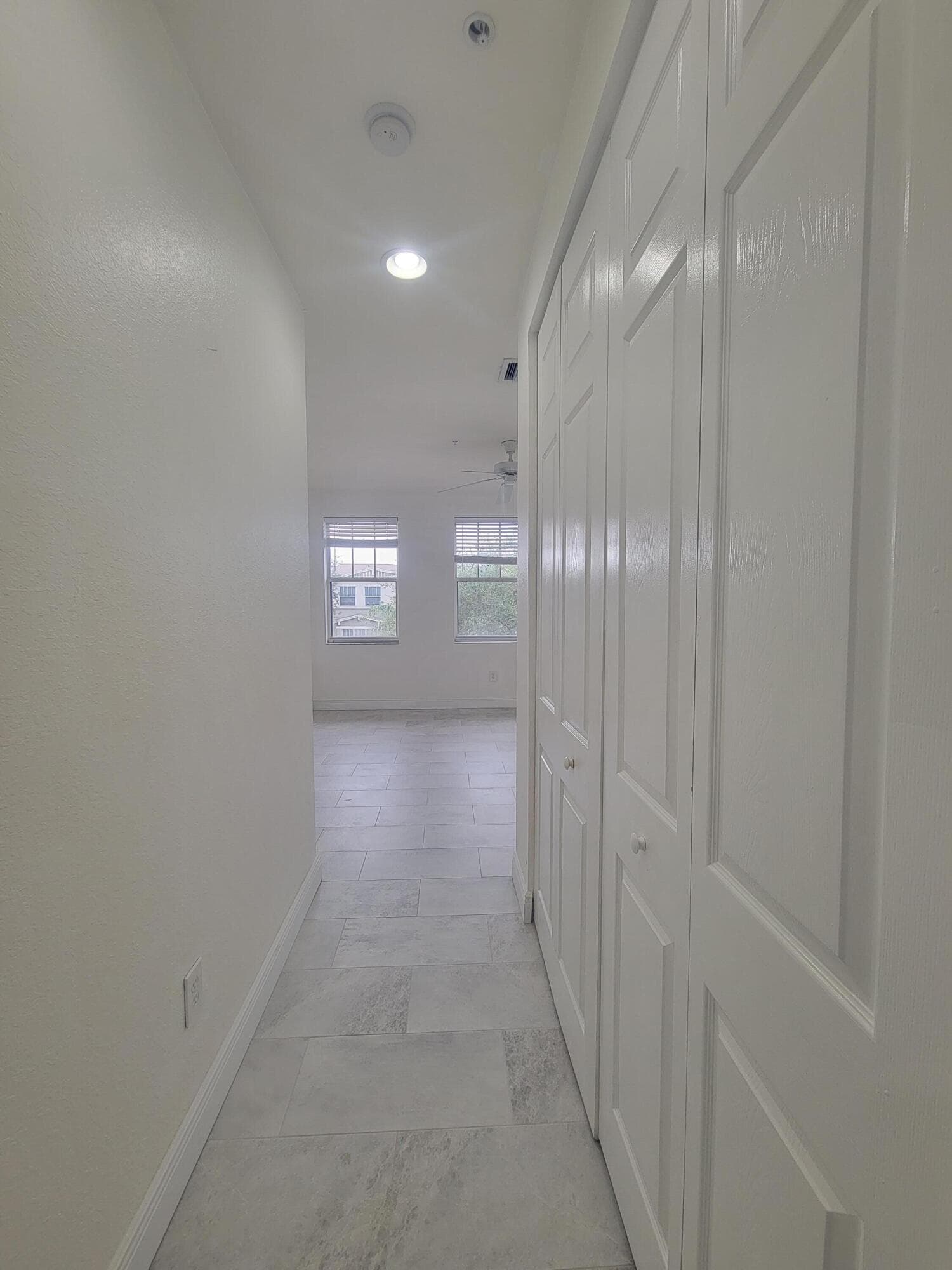 750 Millbrae Court 5, West Palm Beach, FL 33401 — photo 32 of 60