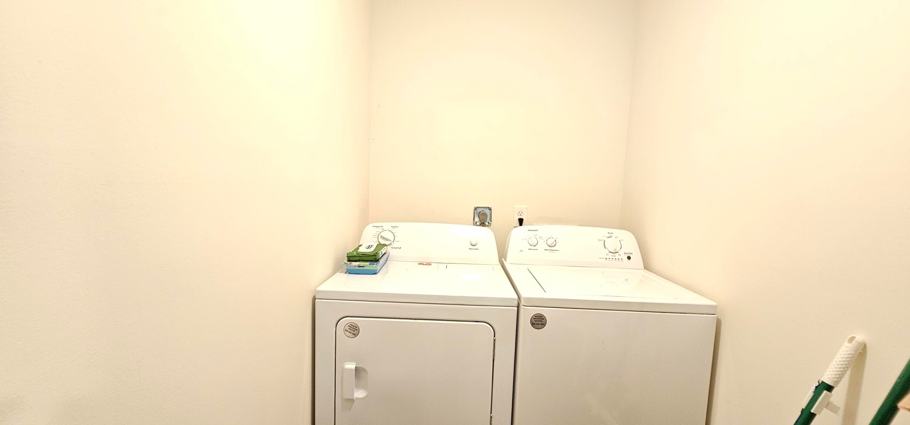 323 Seminole Court, Pahokee, FL 33476 — photo 12 of 15