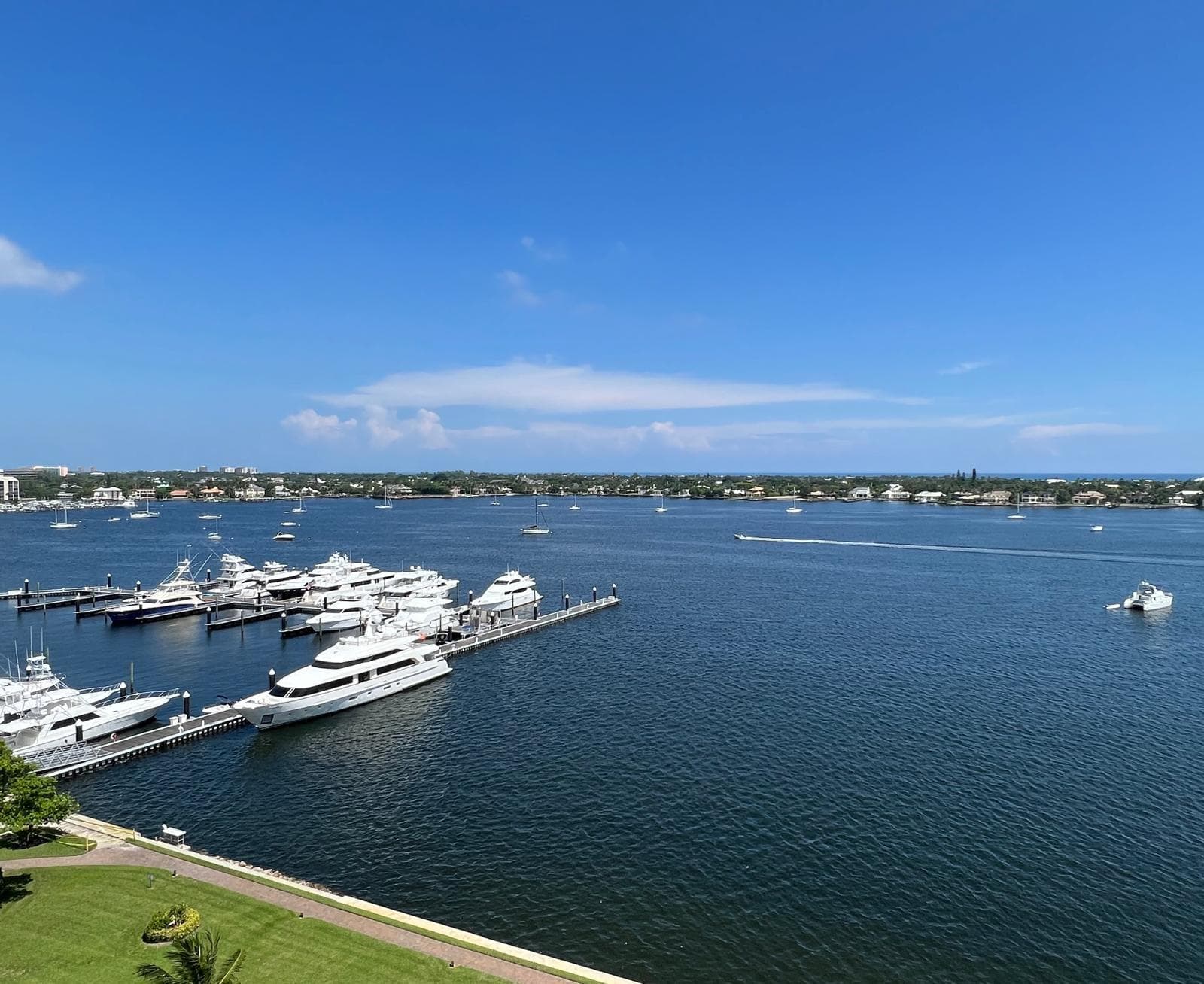 132 Lakeshore Drive 1118, North Palm Beach, FL 33408 — photo 3 of 25