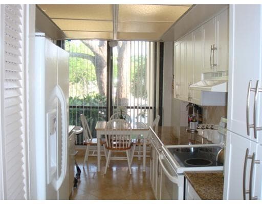 1405 Bridgewood Drive 1405, Boca Raton, FL 33434 — photo 12 of 46