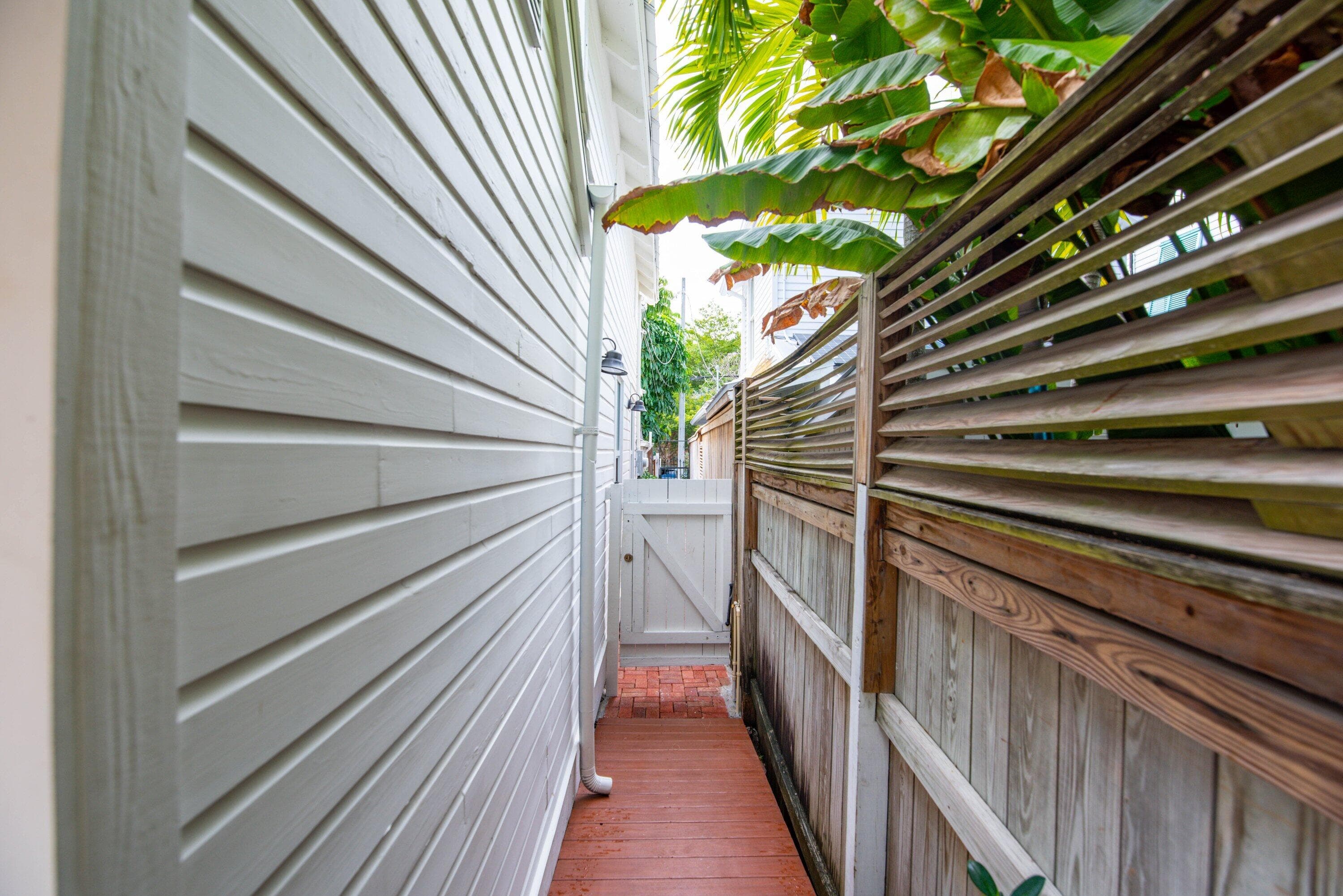 609 Margaret Street, Key West, FL 33040 — photo 33 of 35