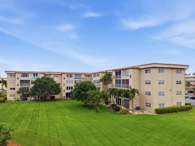 2615 NE 1st Court 106, Boynton Beach, FL 33435 — photo 34 of 41