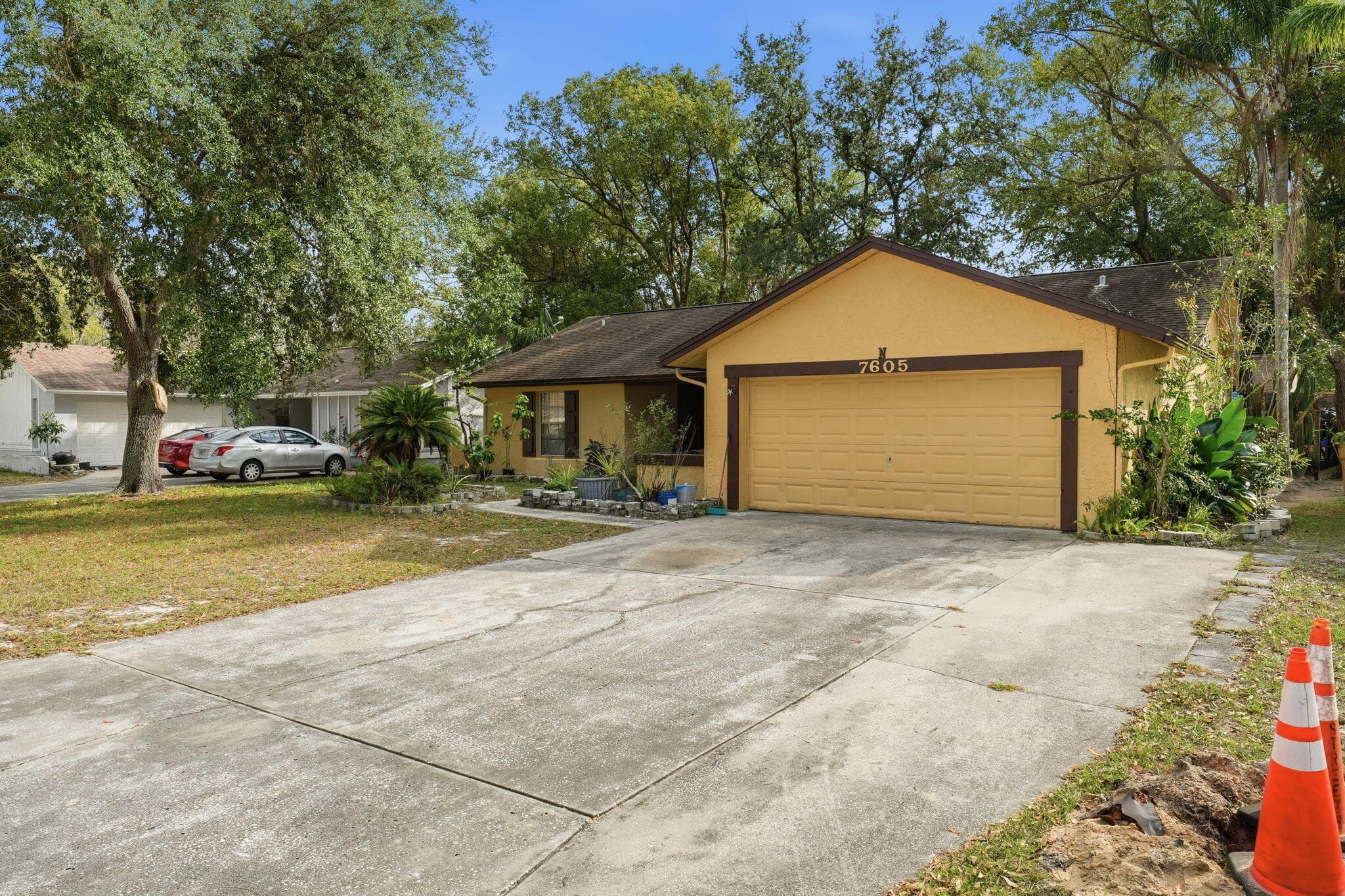 7605 N Sanibel Circle, Tampa, FL 33637 — photo 2 of 18