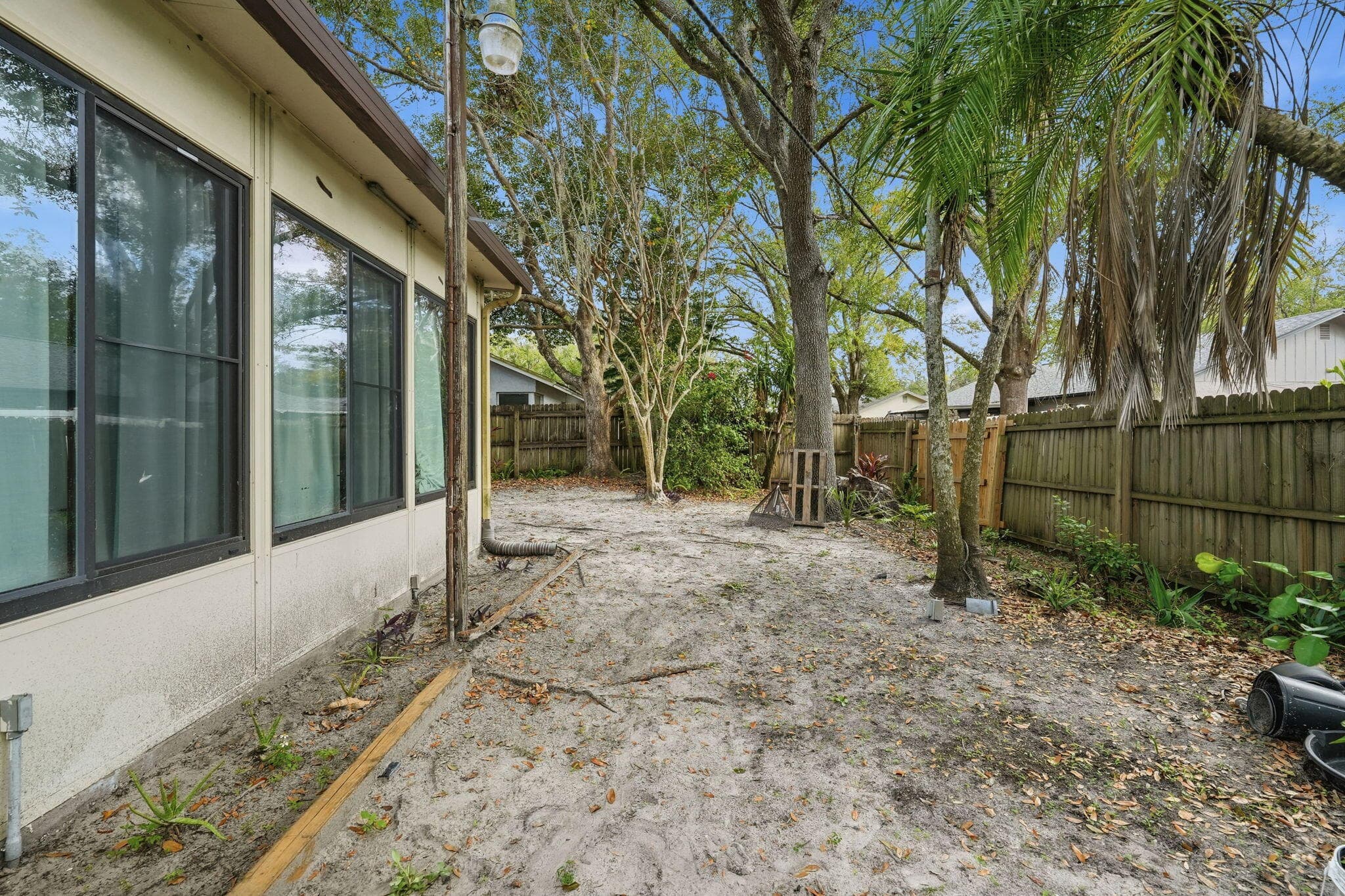 7605 N Sanibel Circle, Tampa, FL 33637 — photo 7 of 18