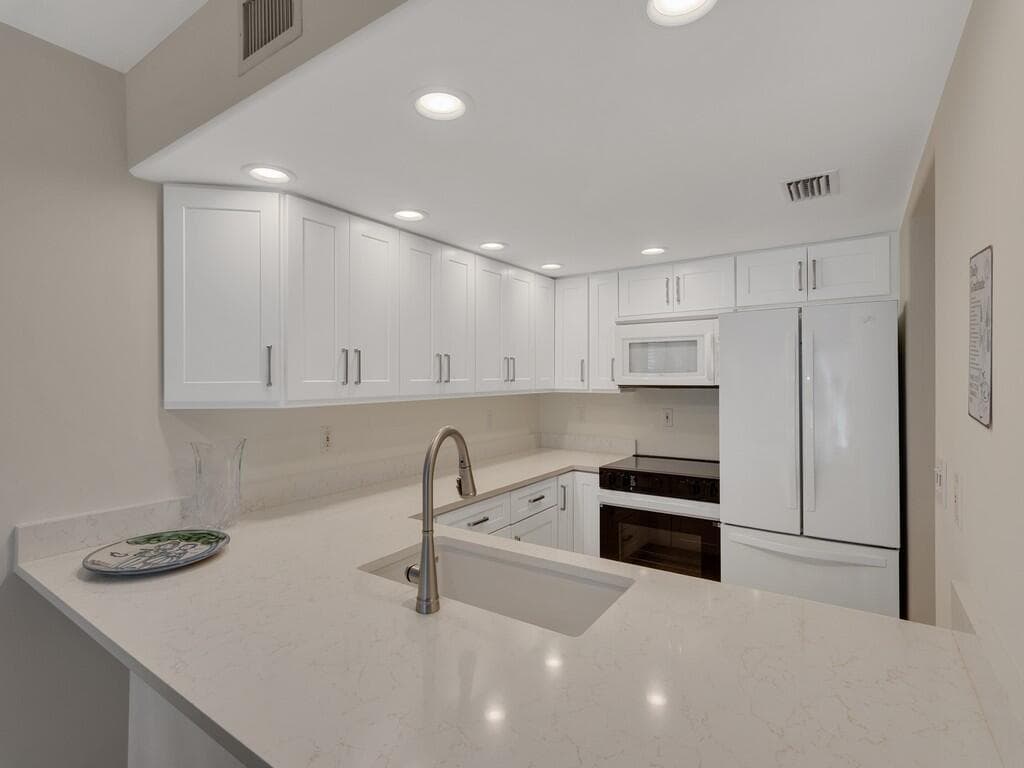 4150 Highway A1A 101, Vero Beach, FL 32963 — photo 14 of 32