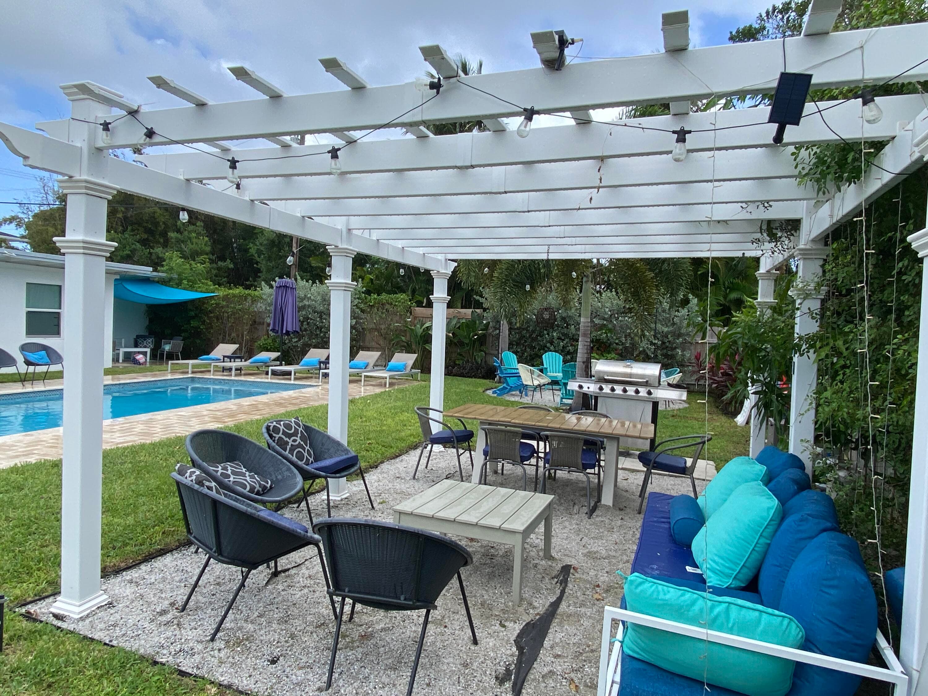 304 SE 3rd Street, Delray Beach, FL 33483 — photo 2 of 35