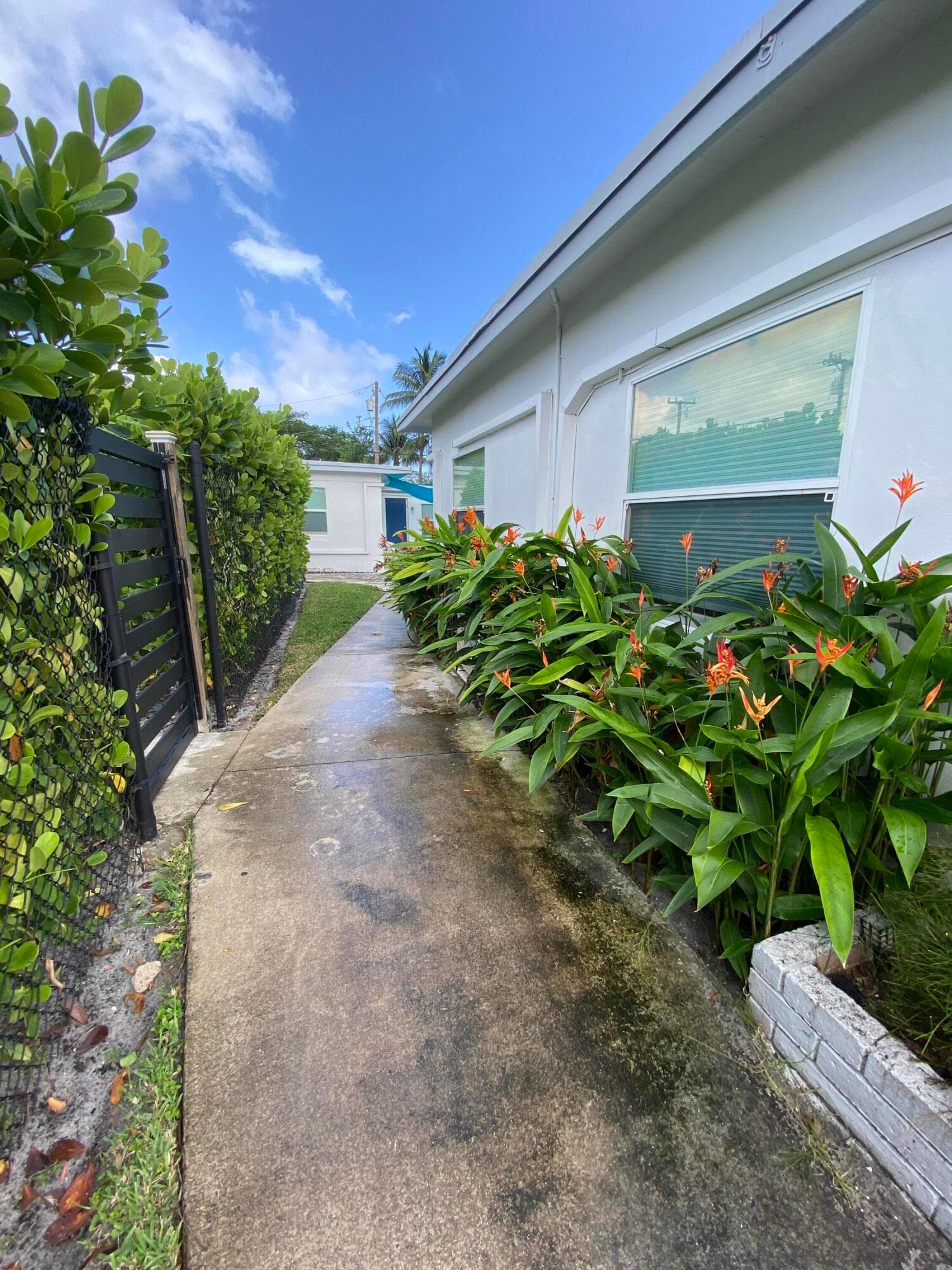 304 SE 3rd Street, Delray Beach, FL 33483 — photo 3 of 35