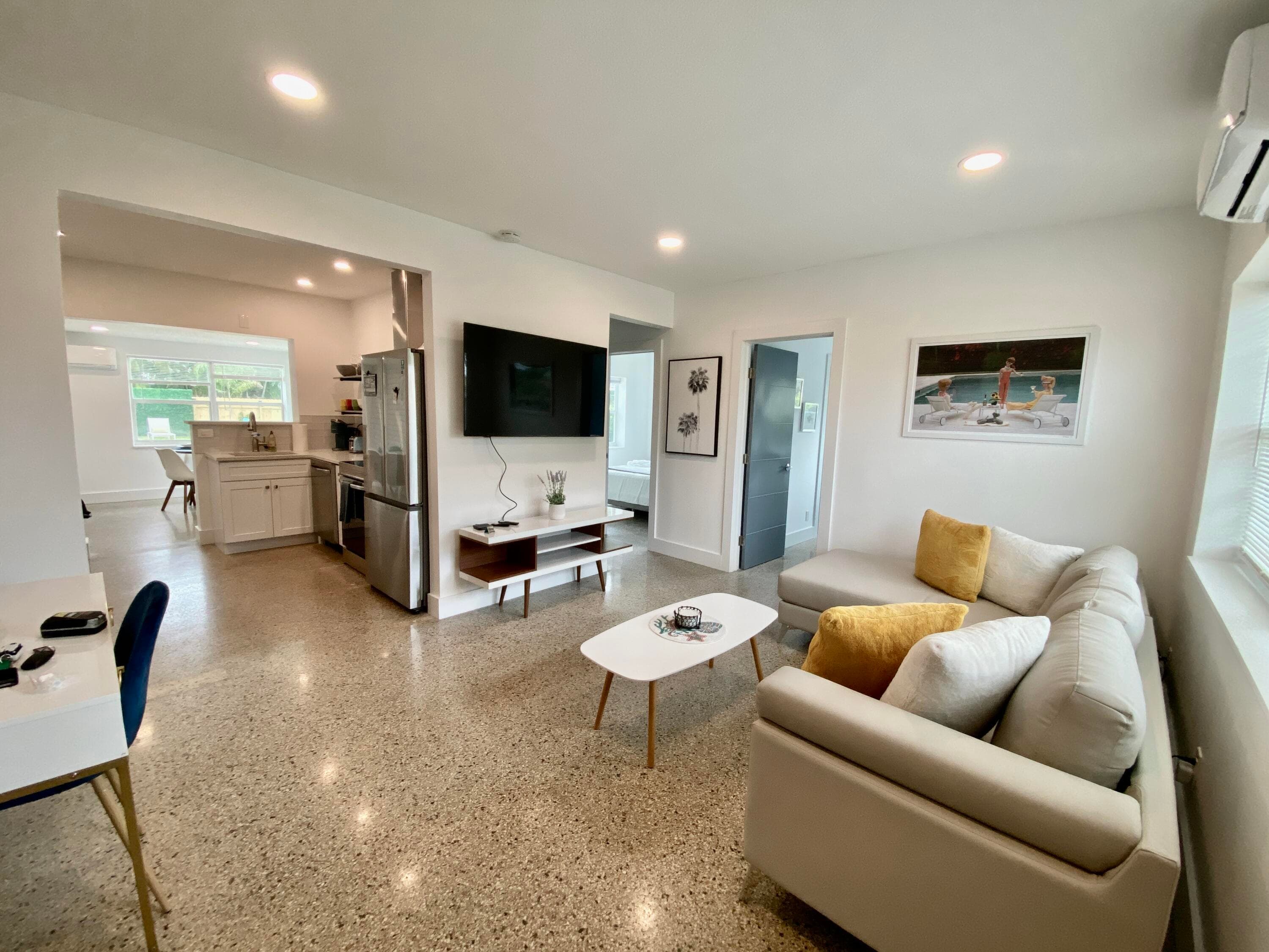 304 SE 3rd Street, Delray Beach, FL 33483 — photo 6 of 35