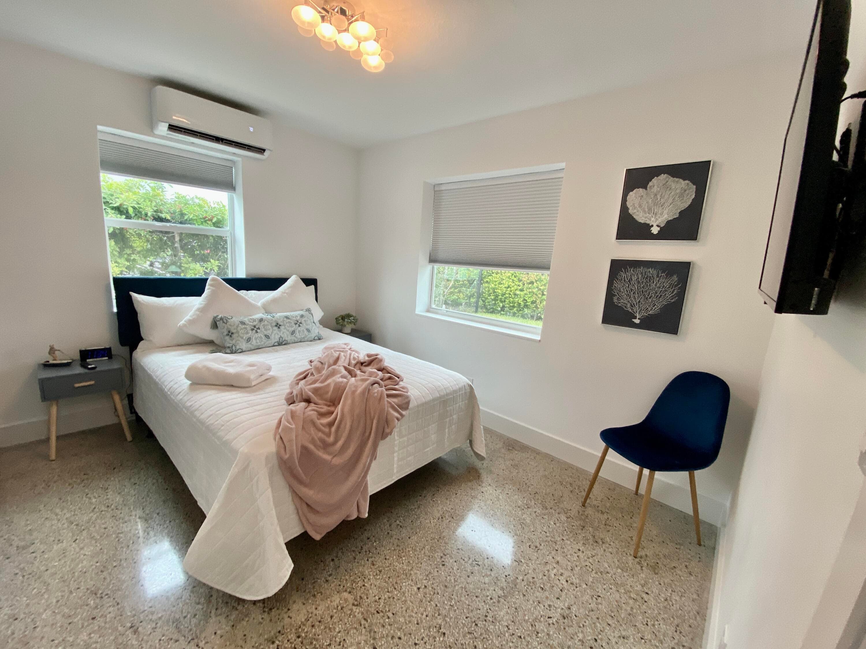 304 SE 3rd Street, Delray Beach, FL 33483 — photo 12 of 35