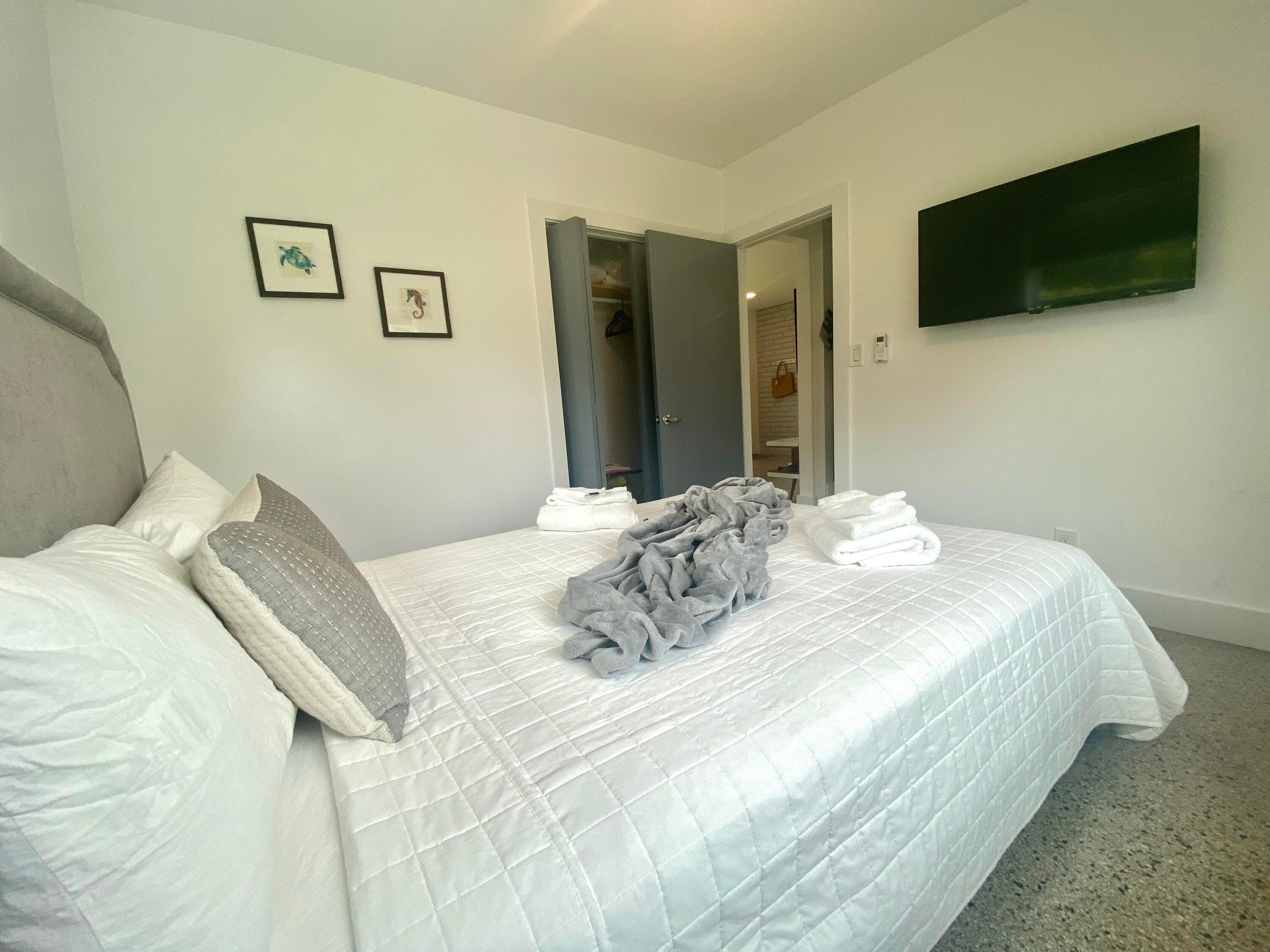 304 SE 3rd Street, Delray Beach, FL 33483 — photo 13 of 35