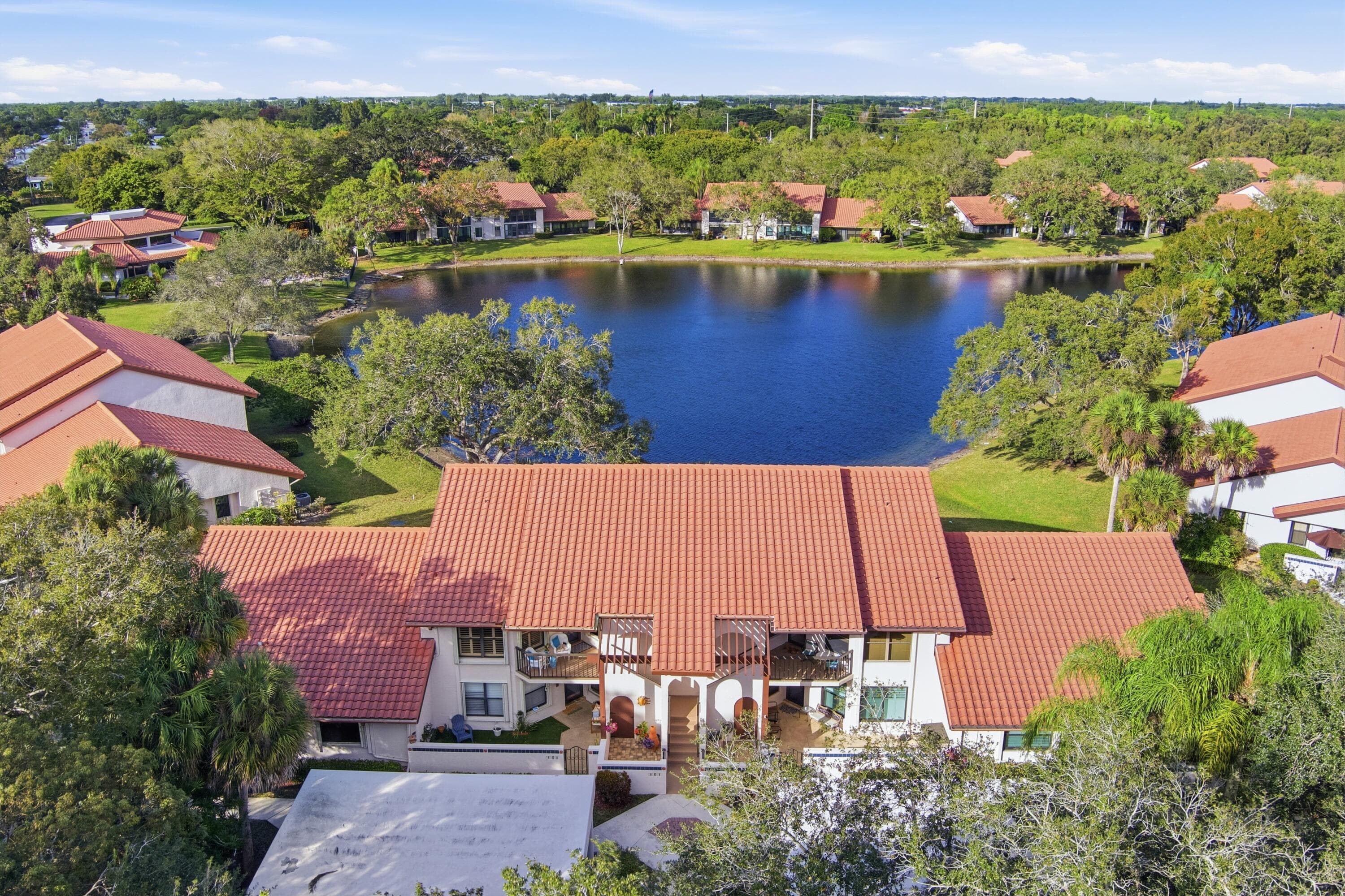 6100 SE Martinique Drive 201, Stuart, FL 34997 — photo 2 of 44