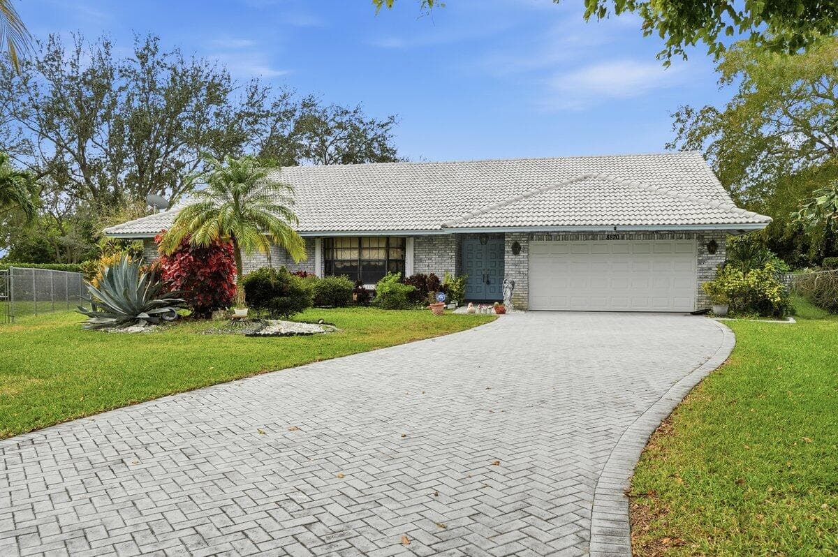 8870 NW 49th Drive, Coral Springs, FL 33067 — photo 1 of 44