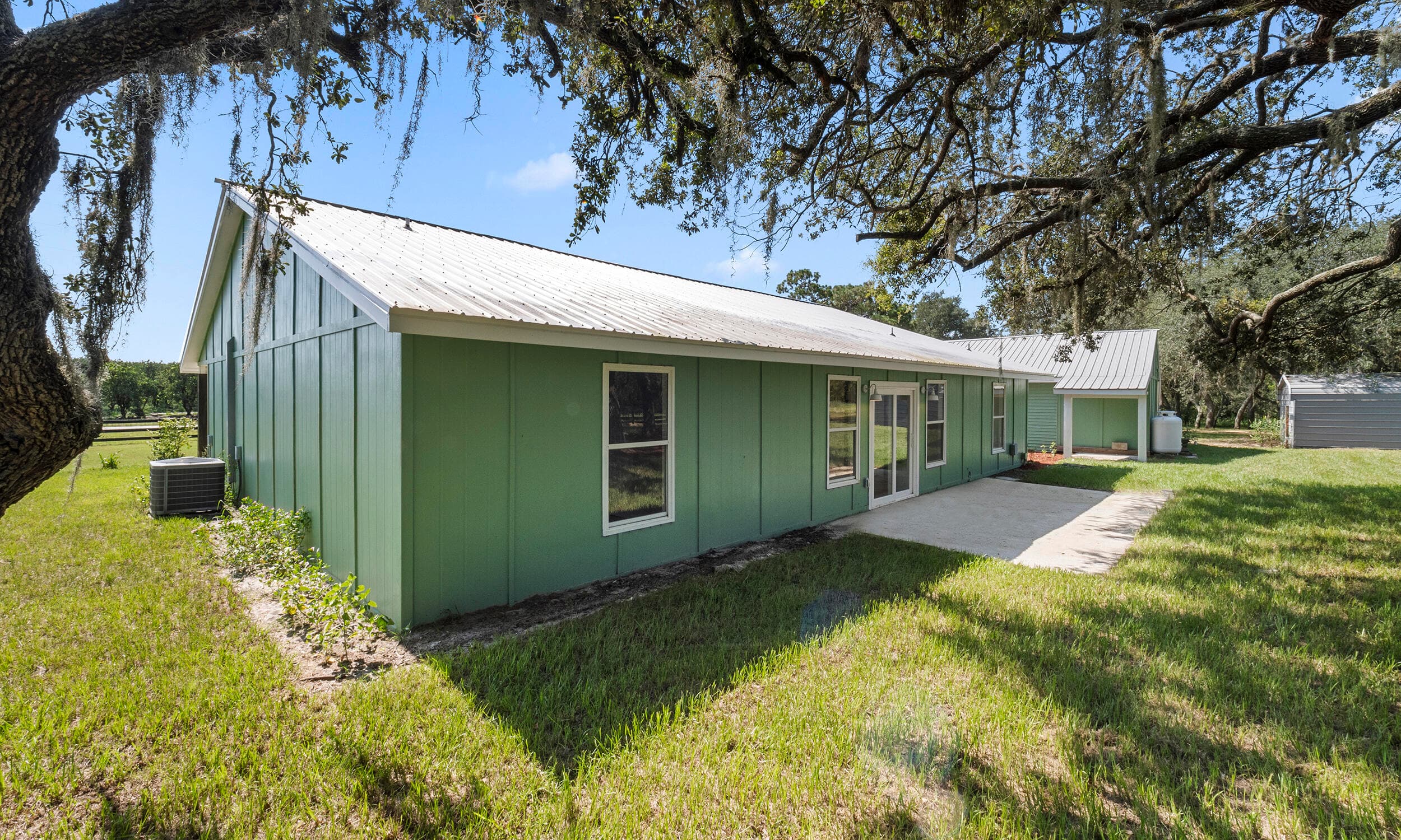 2011 Hartt Road, Sebring, FL 33870 — photo 6 of 29