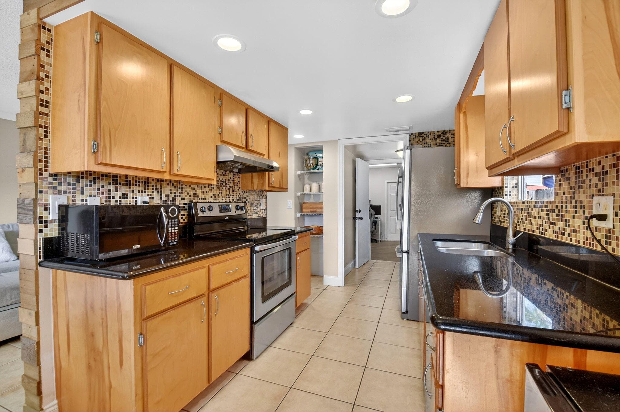 5812 Thisledown Court, West Palm Beach, FL 33415 — photo 16 of 43