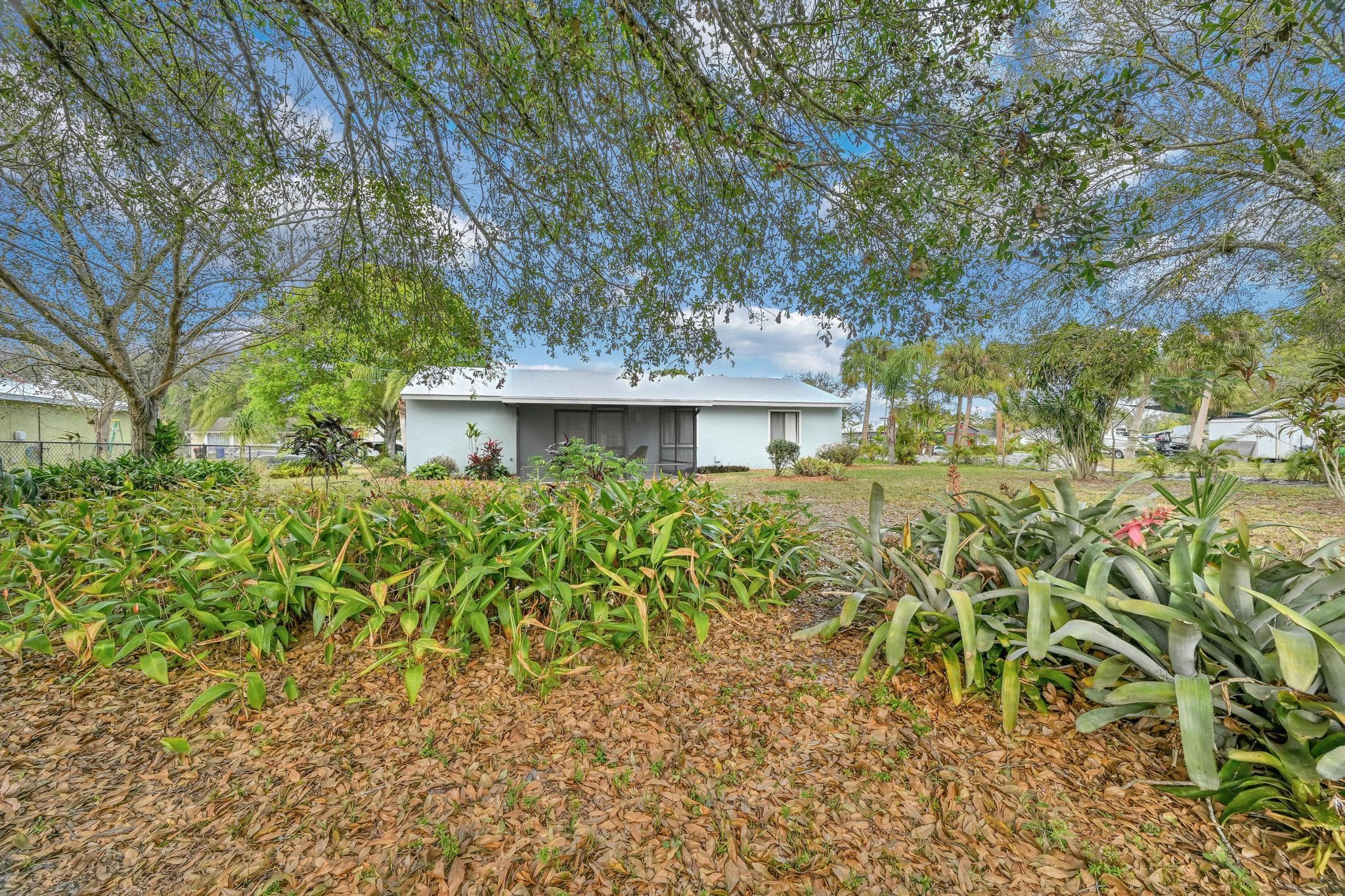 1765 24th Place SW, Vero Beach, FL 32962 — photo 4 of 38
