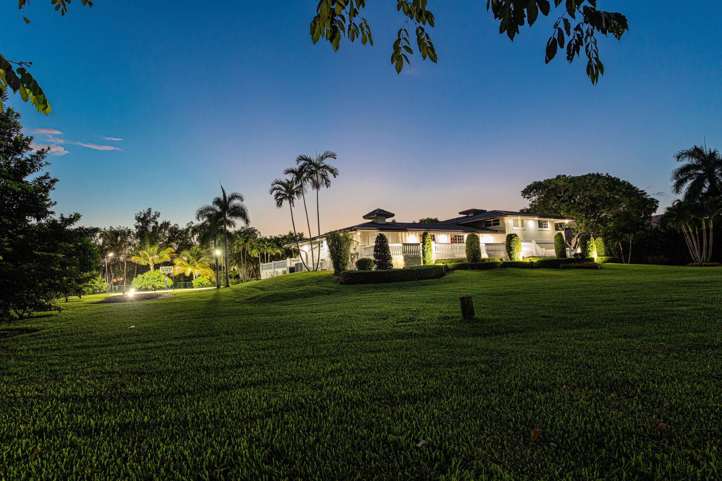 875 NW 120th Avenue, Plantation, FL 33325 — photo 7 of 92