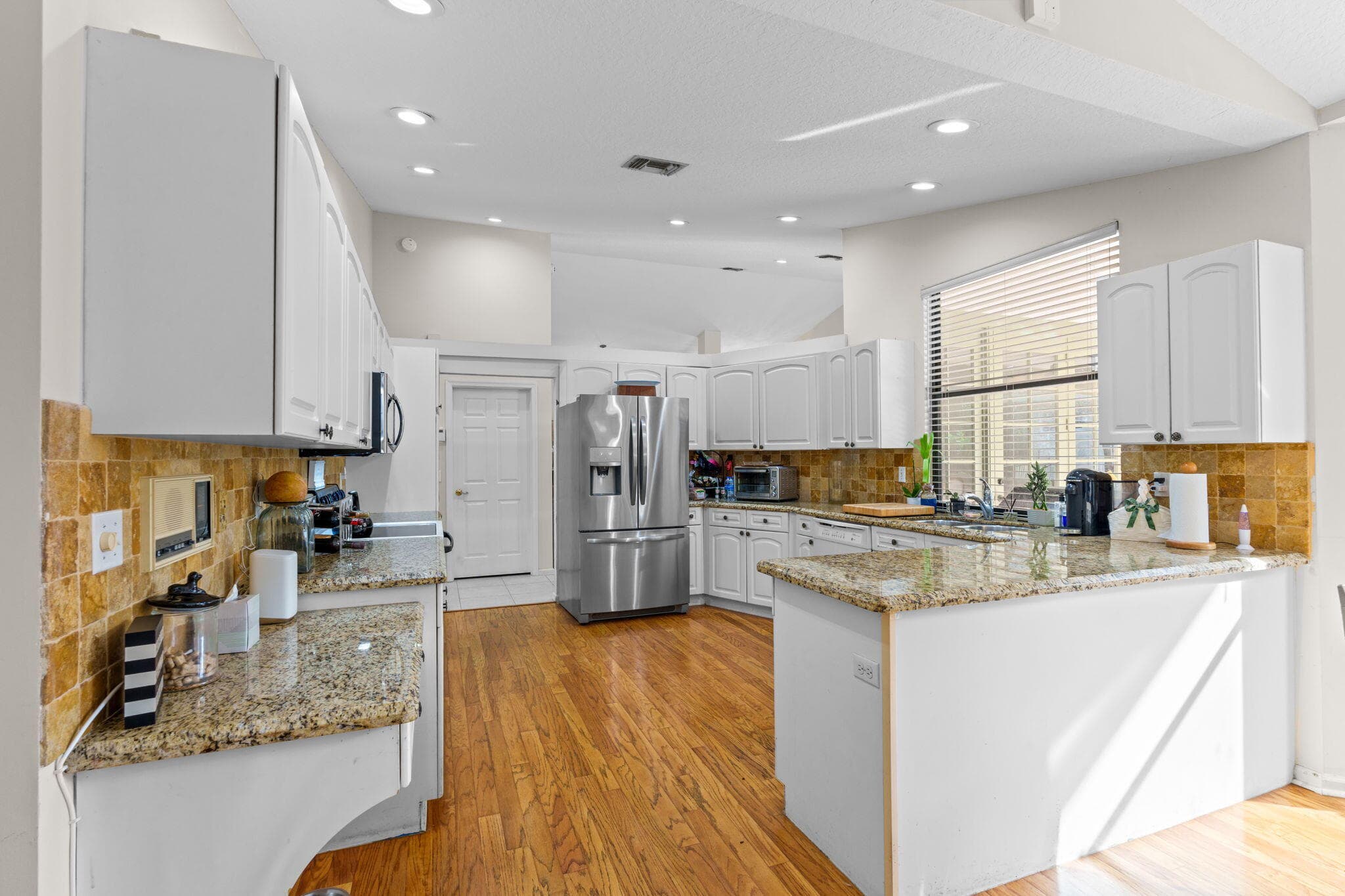 9055 Cypress Hollow Drive, Palm Beach Gardens, FL 33418 — photo 13 of 55